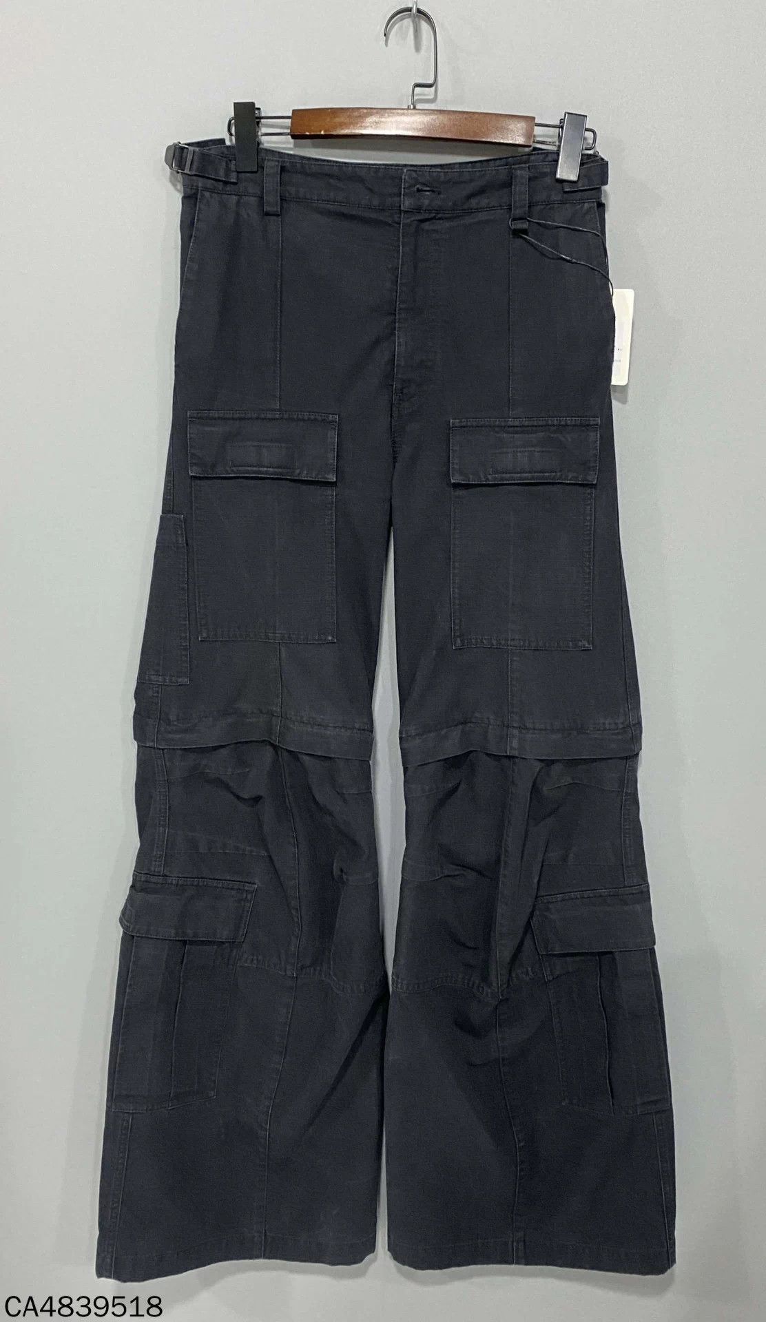 Balenciaga Balenciaga 23FW Distressed Black Cargo Flared Pants XS Size US 29 - 1 Thumbnail