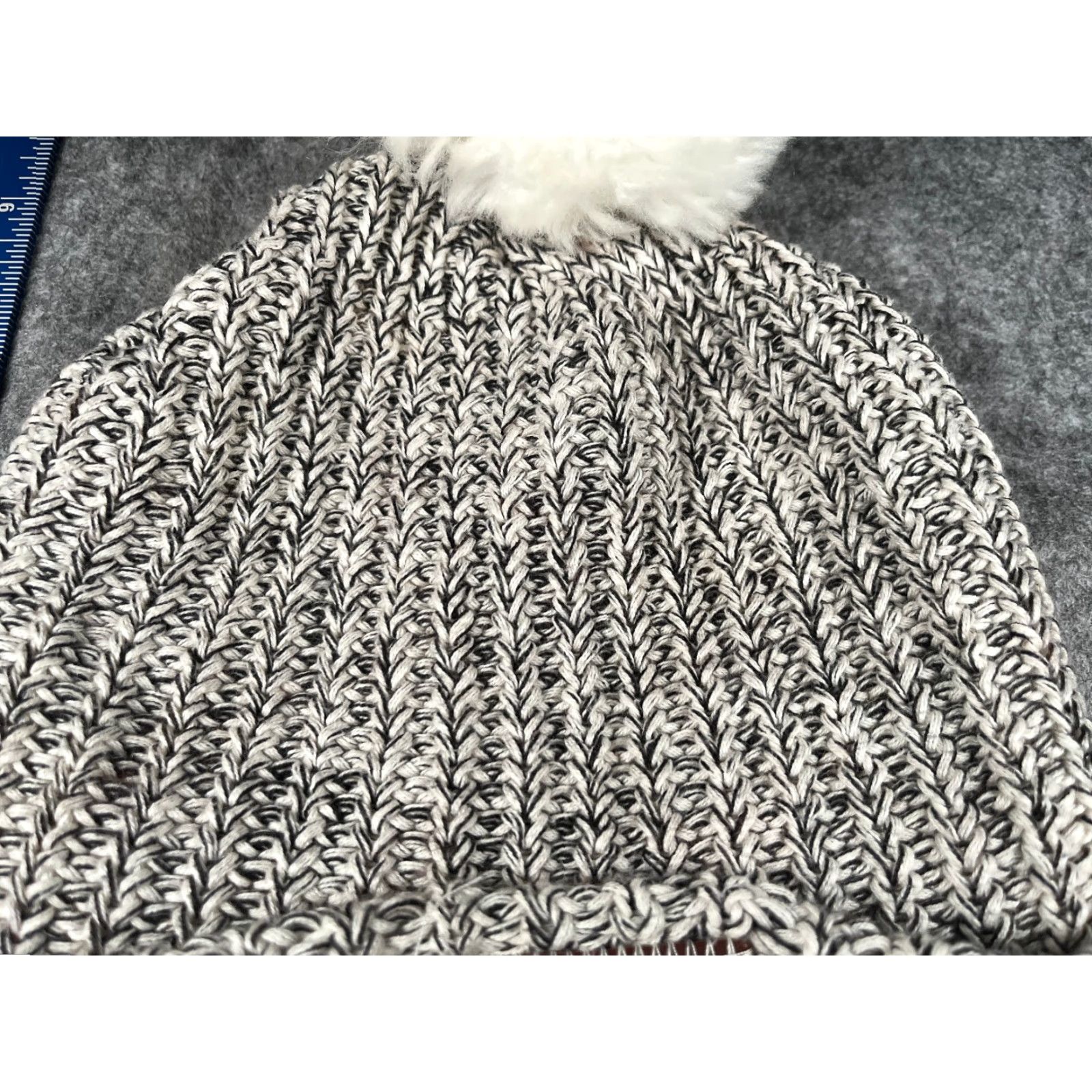 Vintage Love Your Melon Beanie Woman One Size White Knit 100% Cotton Ski Pom Logo Knit Beanie Womens Winter 90s? Size ONE SIZE - 3 Thumbnail