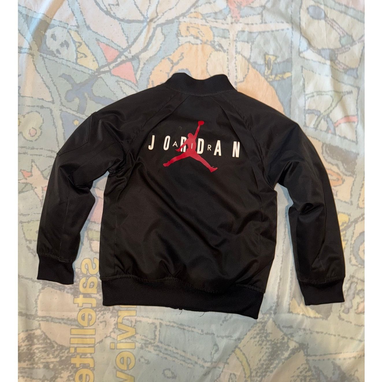 Nike Stylish Jordan Kids' Jacket - Perfect for Young Fans! Size S / US 4 / IT 40 - 3 Thumbnail