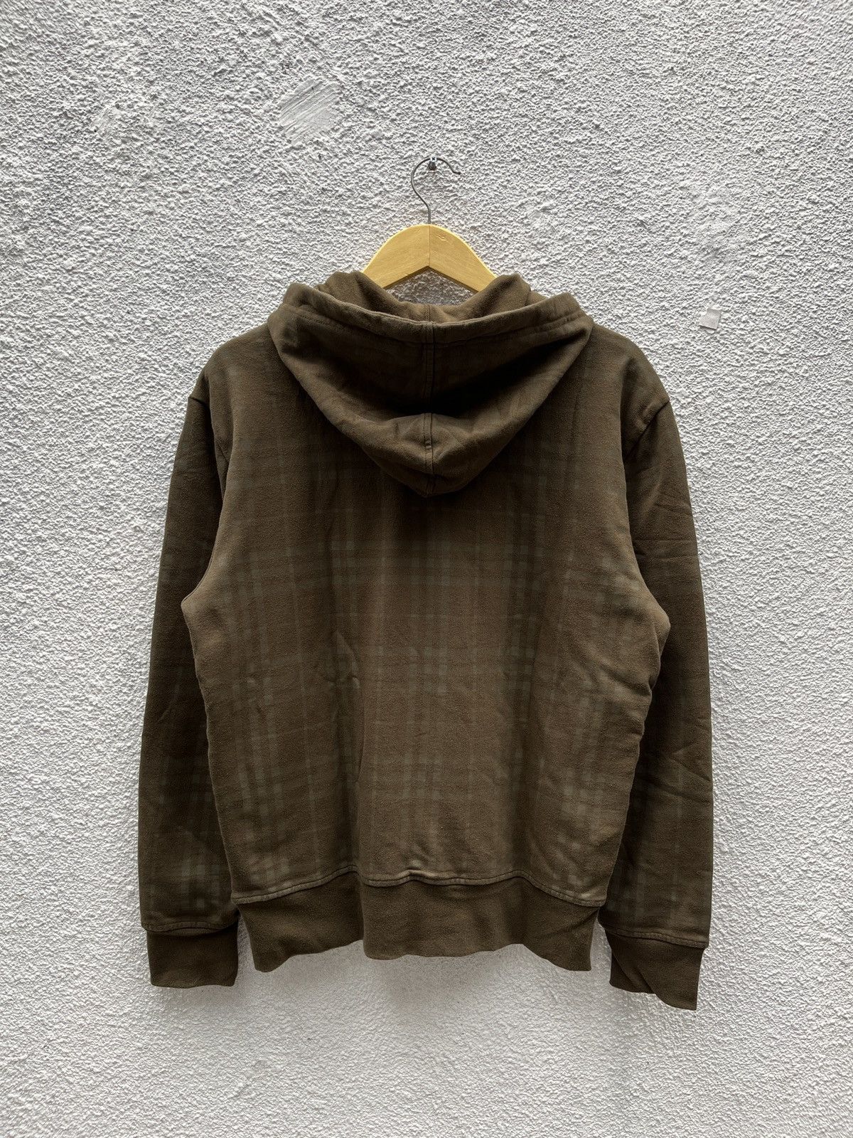 Burberry Burberry Reversible Plaid Hoodie Size US L / EU 52-54 / 3 - 12 Thumbnail