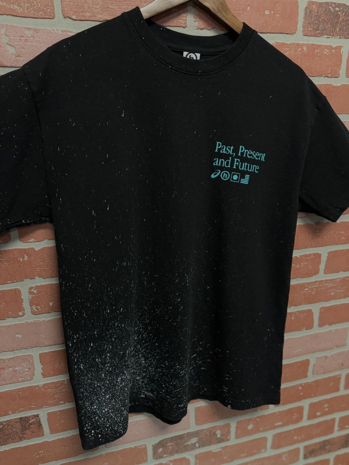 Asics × HIDDEN Hidden NY x Ascis Tee Shirt Size M Brand New Size US M / EU 48-50 / 2 - 3 Thumbnail