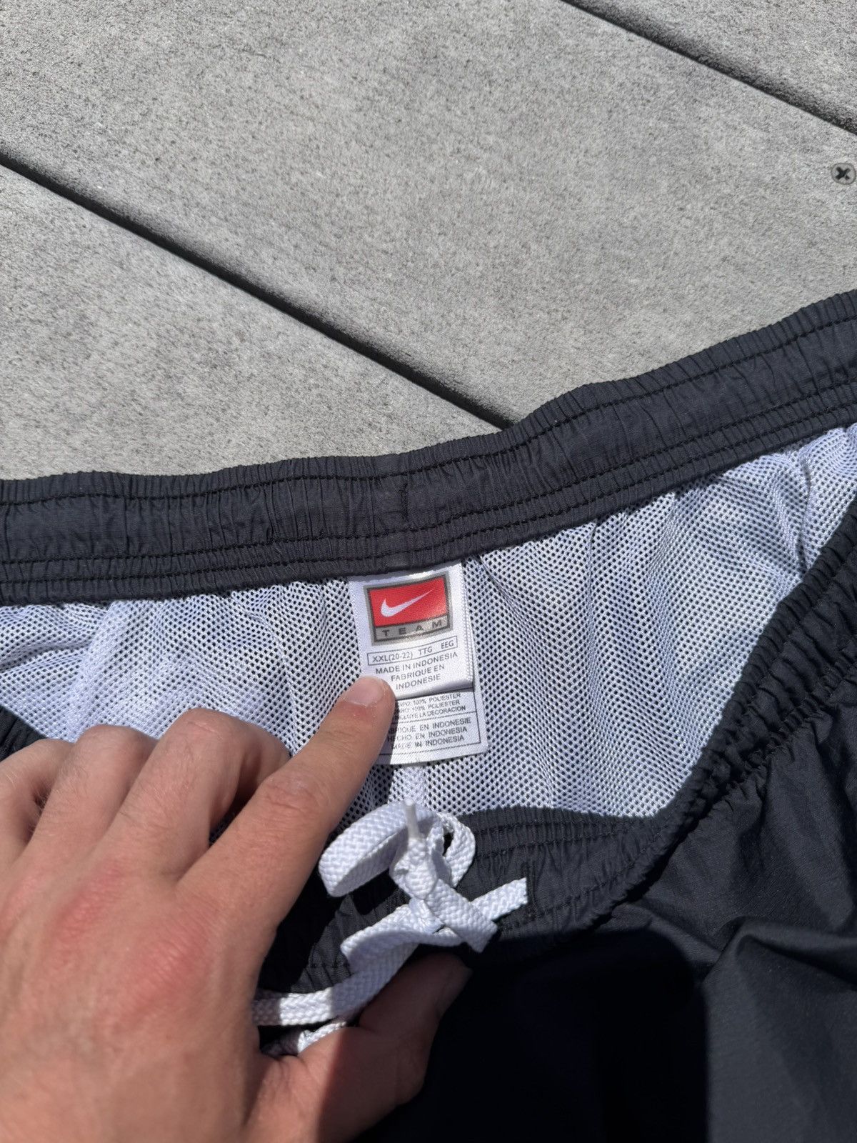 Nike Y2K Nike track pants Size US 36 / EU 52 - 2 Thumbnail