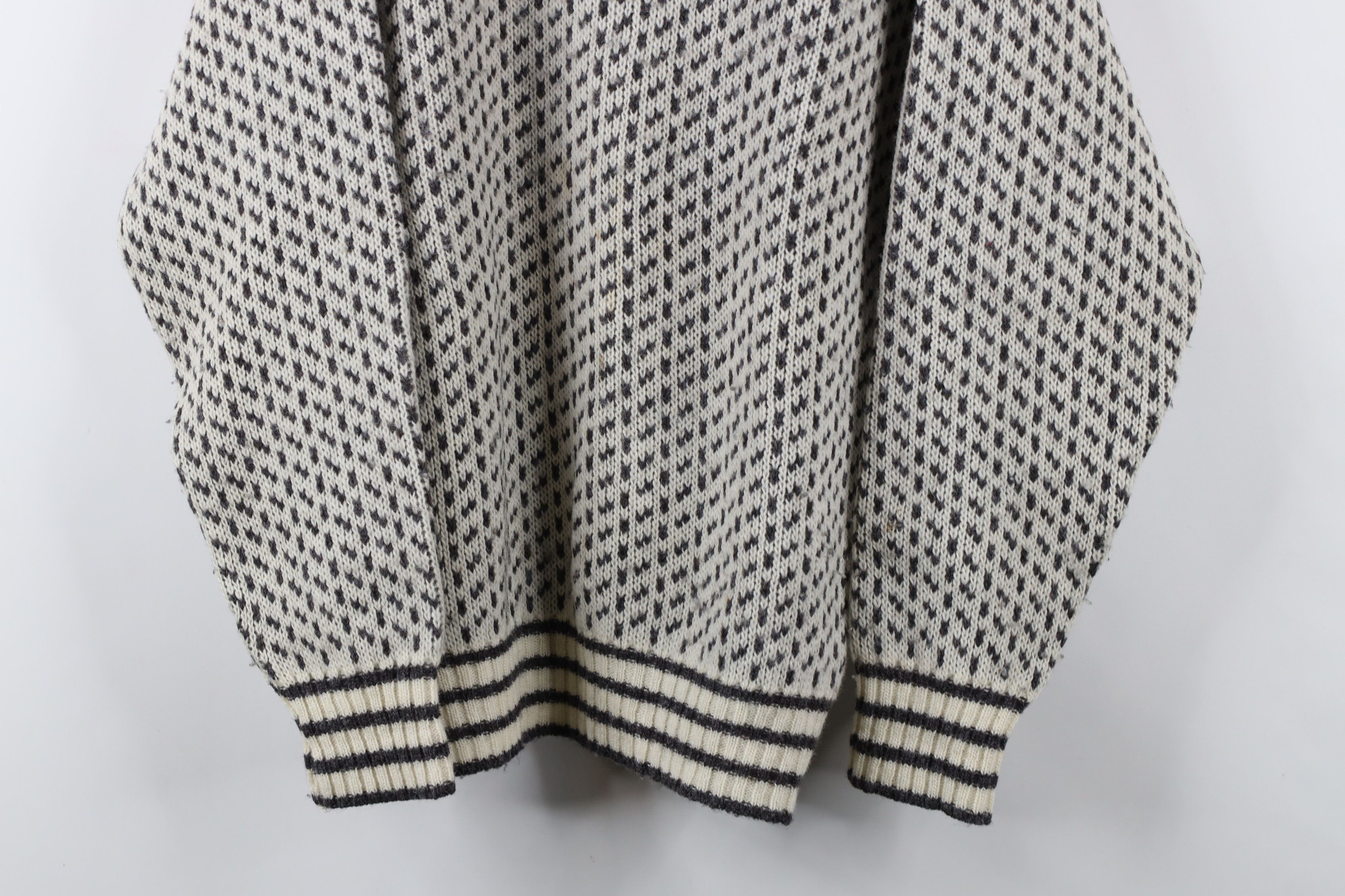 Vintage Vintage 70s Streetwear Wool Blend Knit Geometric Sweater Size US XXL / EU 58 / 5 - 3 Thumbnail