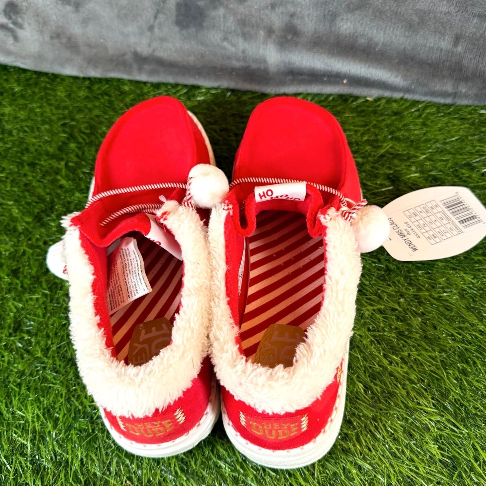 Vintage Hey Dude Loafers Womens Red Christmas Mrs Claus Faux Fur Pom Poms Slip On Size 6 EU 37 US 6 NWT Size US 7 / IT 37 - 7 Thumbnail