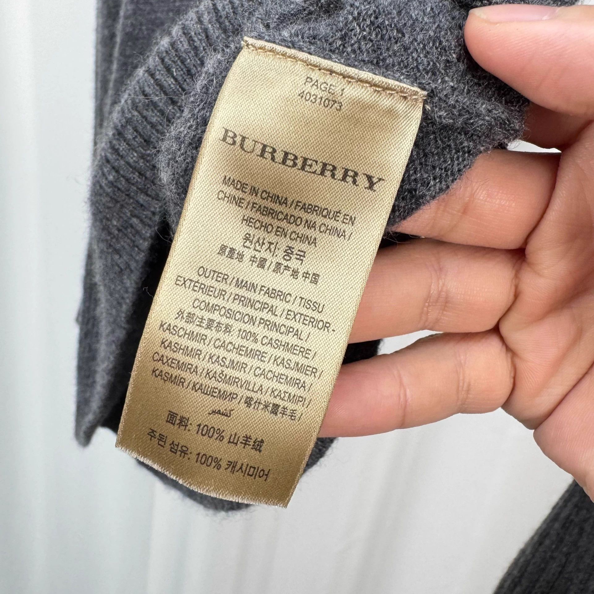 Burberry Burberry Check Gold Button Cashmere Knit Sweater S 99New Size S / US 4 / IT 40 - 7 Thumbnail