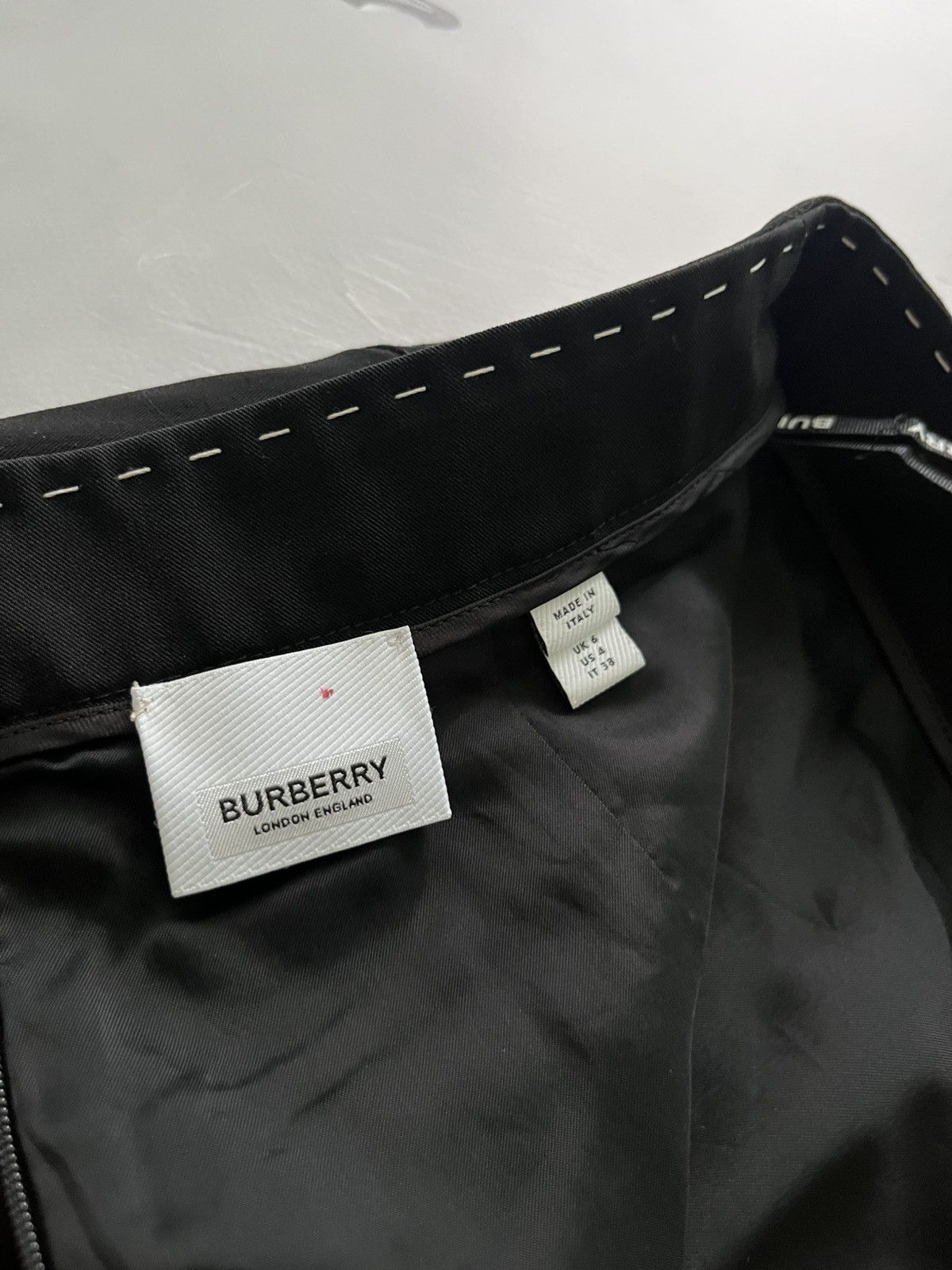 Burberry Burberry London England Luxury Black Skirt Size 26" / US 2 / IT 38 - 9 Thumbnail