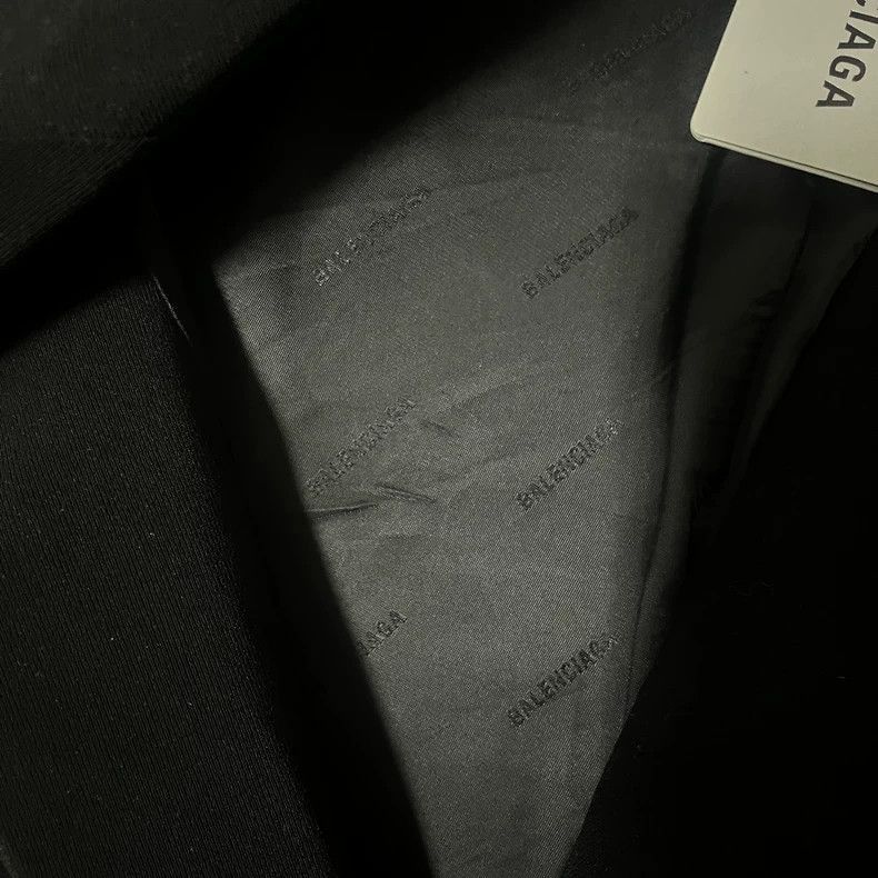 Balenciaga Balenciaga shoulder logo padded silk coat-2506 Size US M / EU 48-50 / 2 - 6 Thumbnail