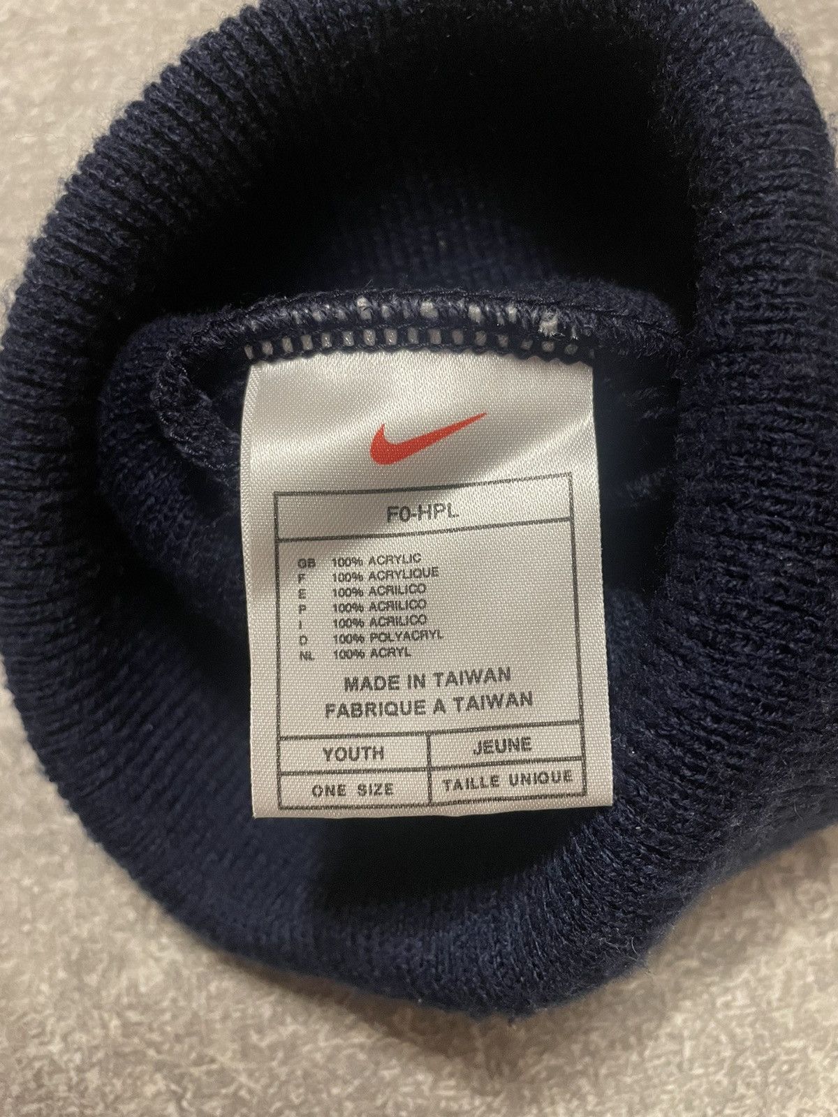 Nike Vintage Nike Swoosh Logo Beanie Hat 90s Size ONE SIZE - 10 Thumbnail