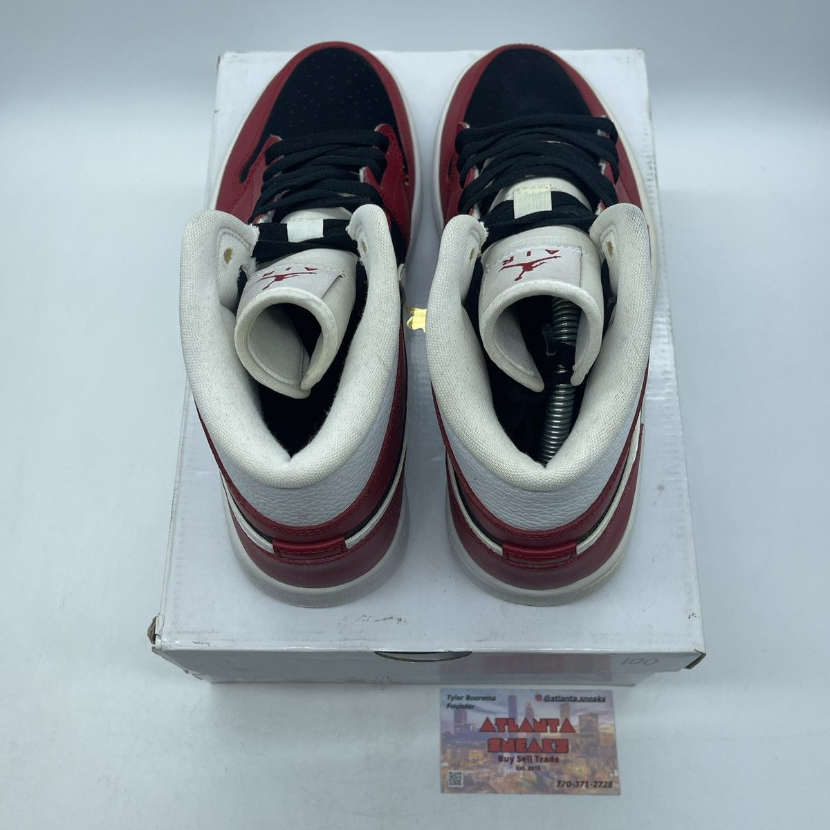 Jordan Brand Air Jordan 1 mid gym red black Size US 9.5 / IT 39.5 - 6 Thumbnail