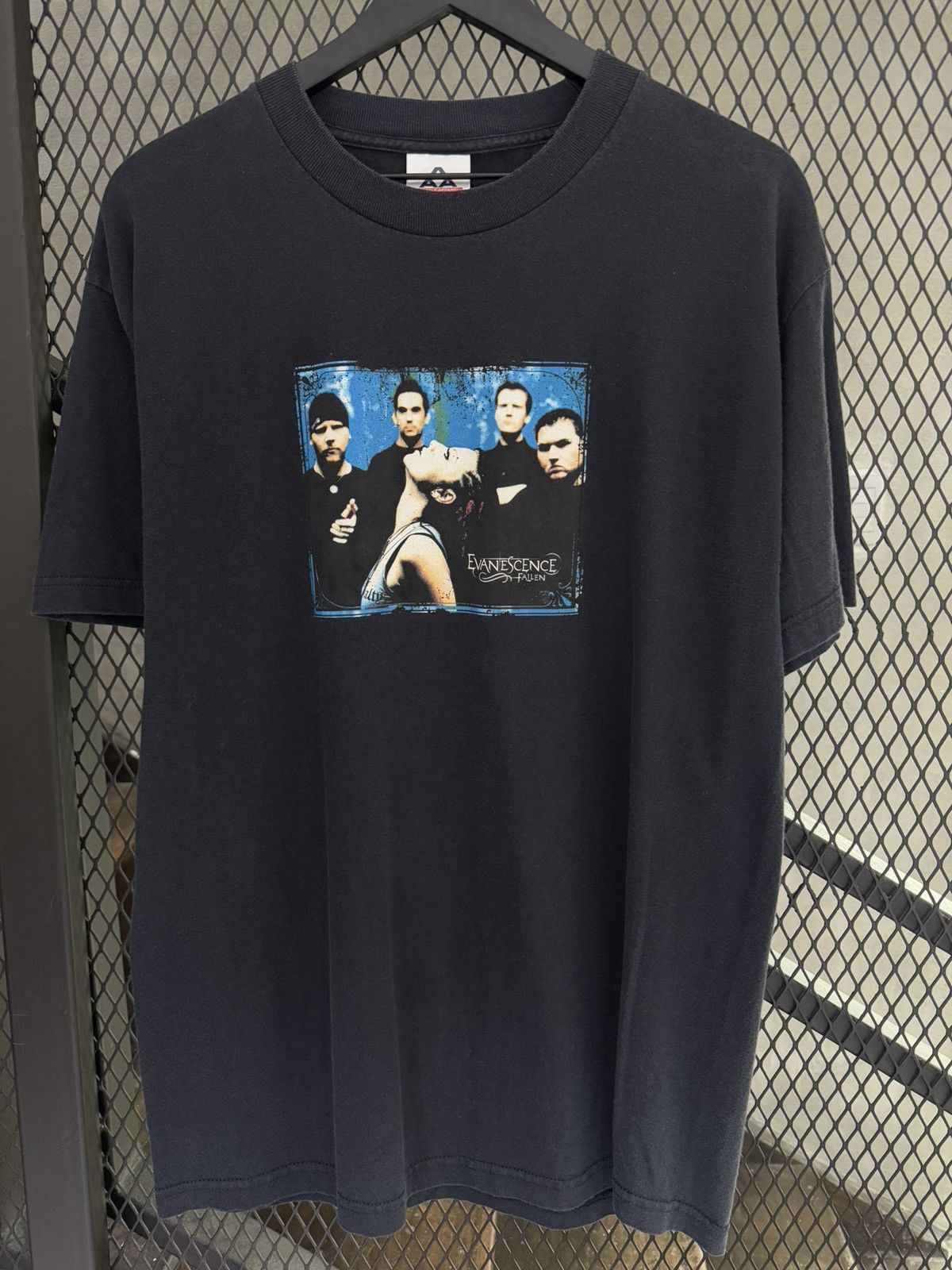 Band Tees × Vintage Vintage 2000s Evanescece Fallen Tee Size US L / EU 52-54 / 3 - 1 Thumbnail