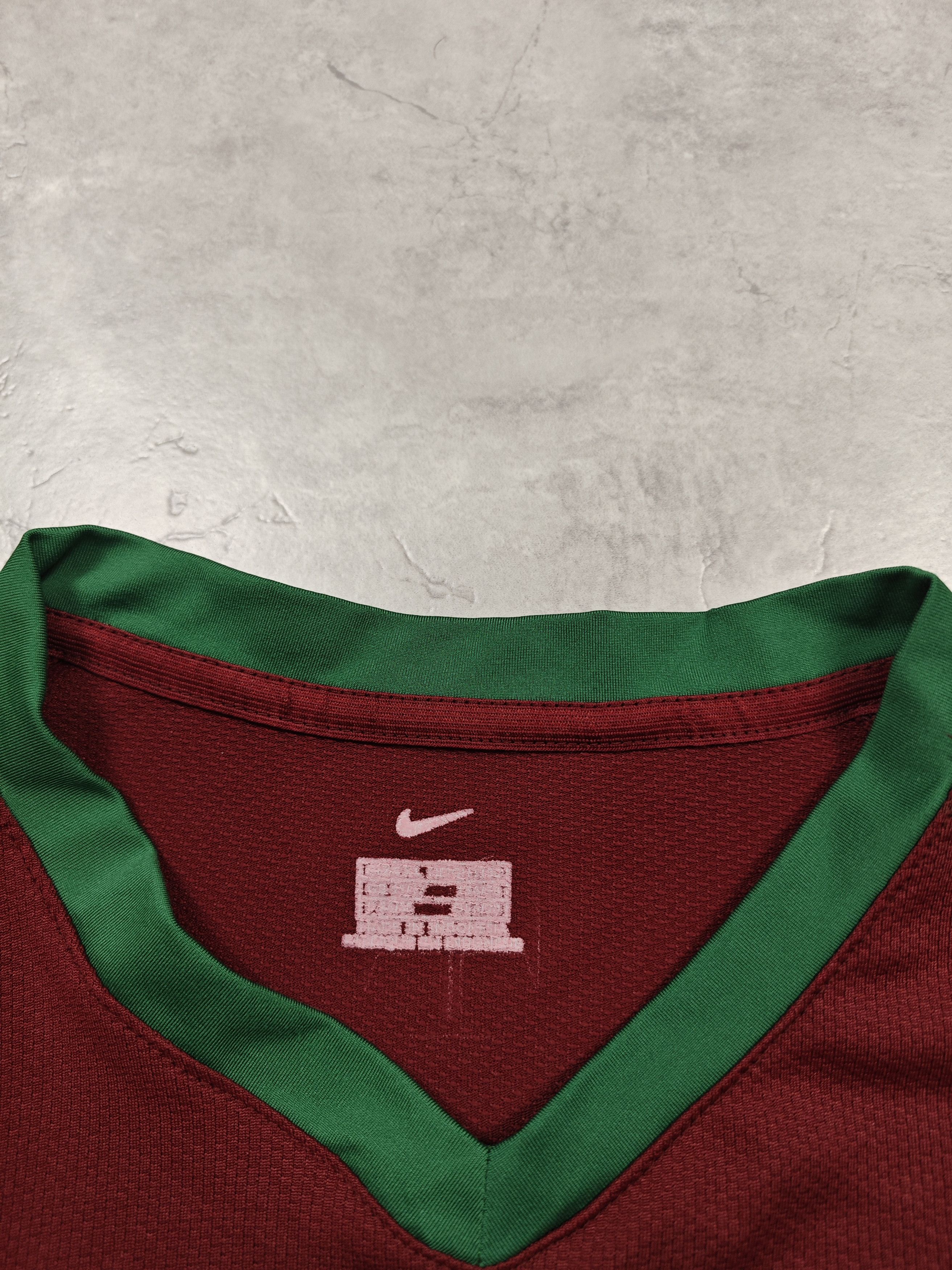 Nike Nike Portugal 2006 Size US XL / EU 56 / 4 - 5 Thumbnail