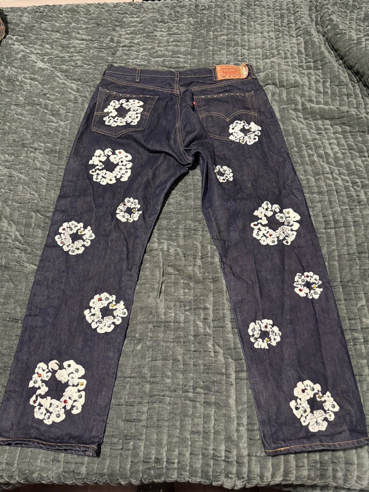 DENIM TEARS DENIM TEARS X Levis Dark Blue Rhinestones Jeans Size US 40 / EU 56 - 2 Thumbnail