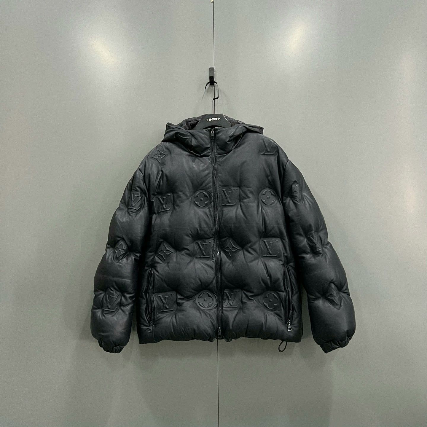 Louis Vuitton Louis Vuitton Monogram Embossed Hooded Down Jacket Size US L / EU 52-54 / 3 - 1 Thumbnail