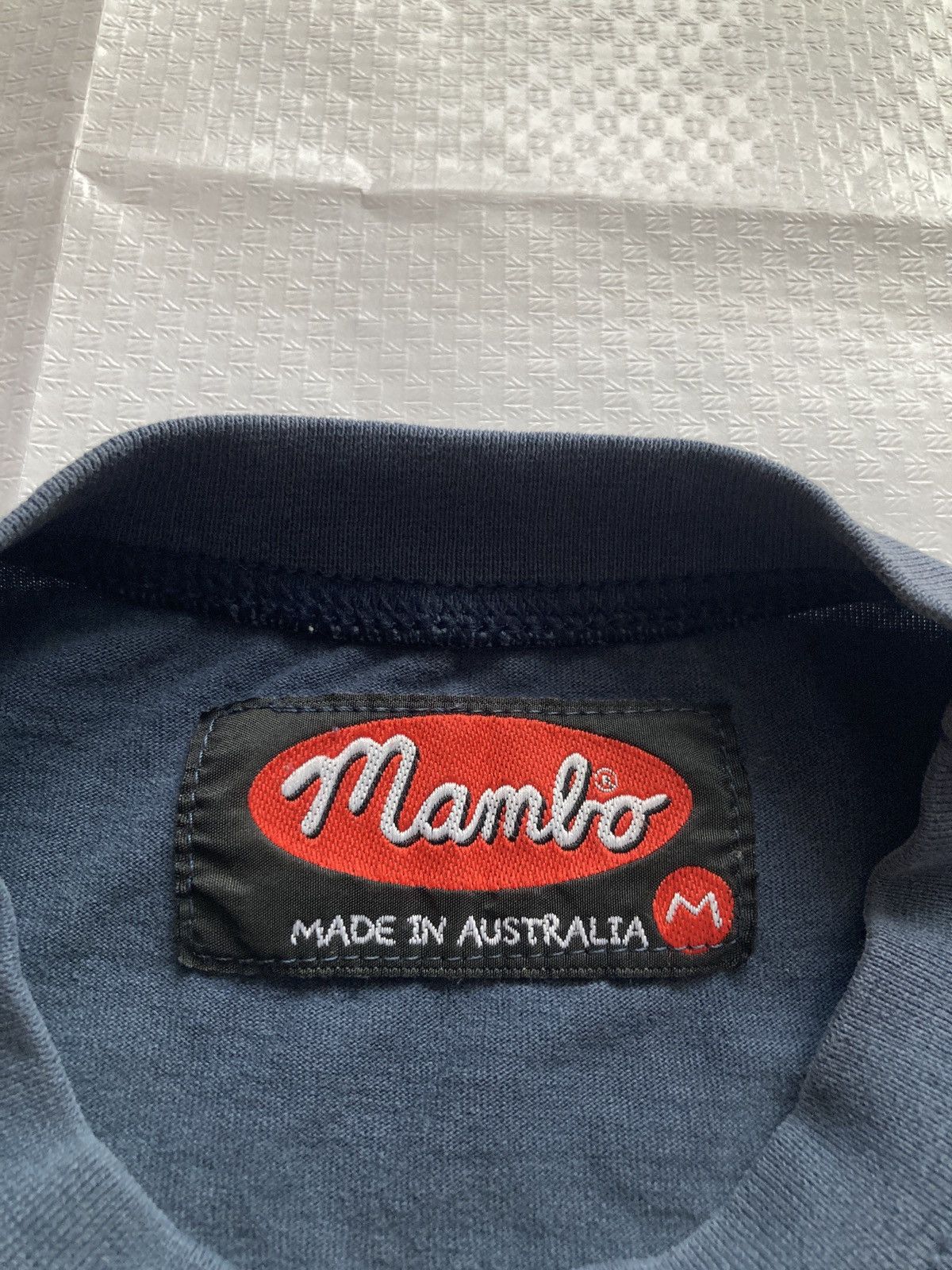 Mambo Mambo Vintage 1997 Tee act global drink local Size US M / EU 48-50 / 2 - 13 Thumbnail