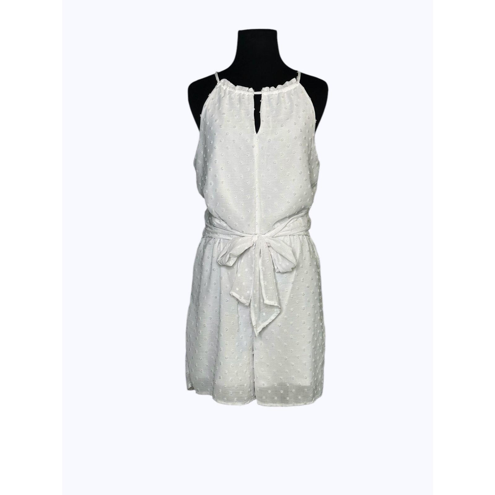 Bar III BAR III white swiss dot texture halter romper size Medium Size 28" / US 6 / IT 42 - 16 Thumbnail