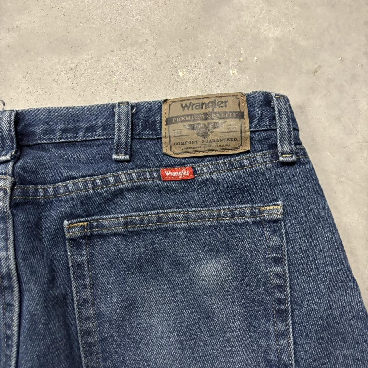 Japanese Brand × Vintage Crazy Vintage Y2K/2000s Grunge Dark Wash Distressed Denim Jeans! Size US 36 / EU 52 - 7 Thumbnail