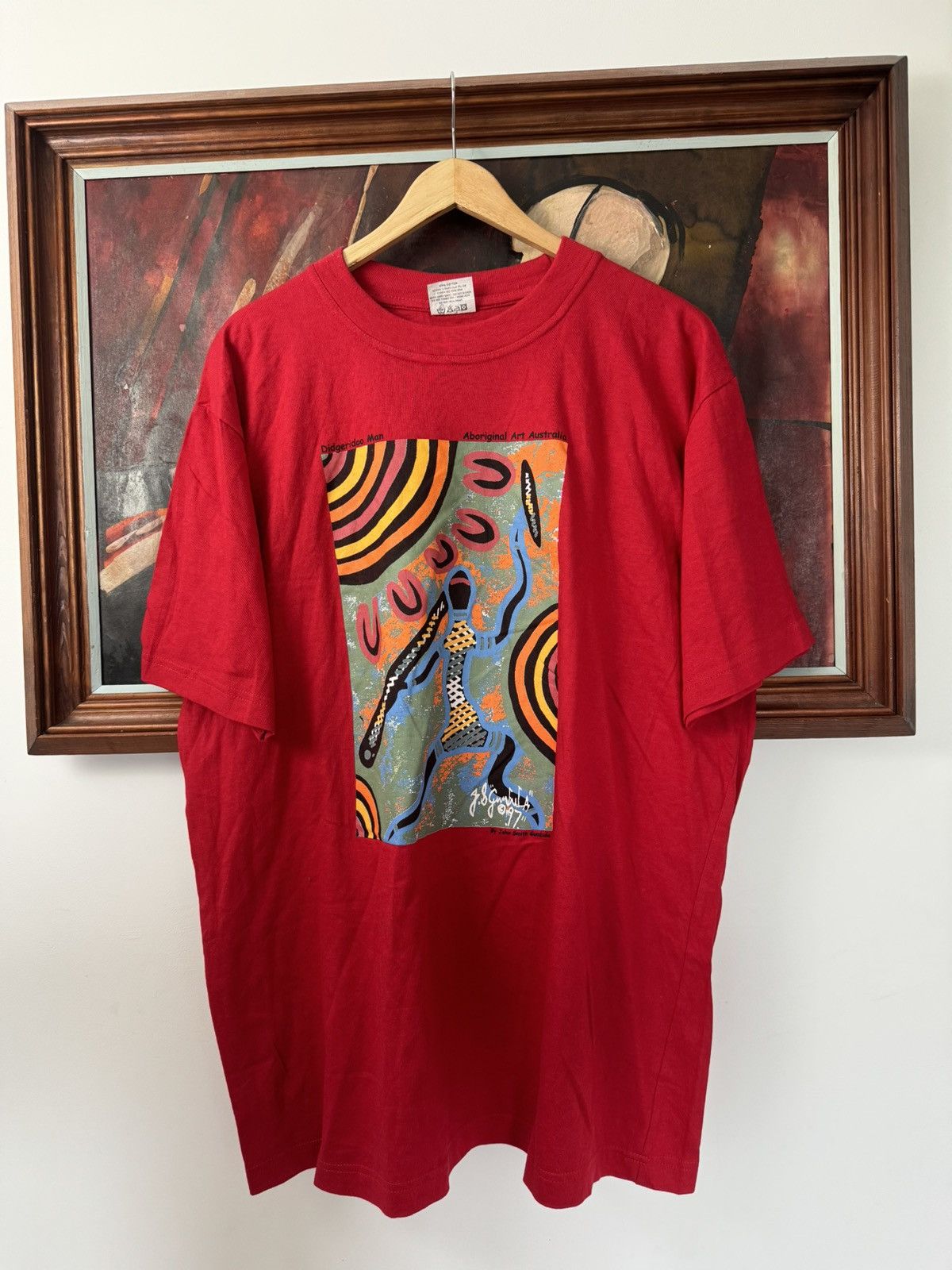 Vintage Vintage 90s Art Tee By John Smith Gumbula Print Red Rare Size US XXL / EU 58 / 5 - 1 Thumbnail