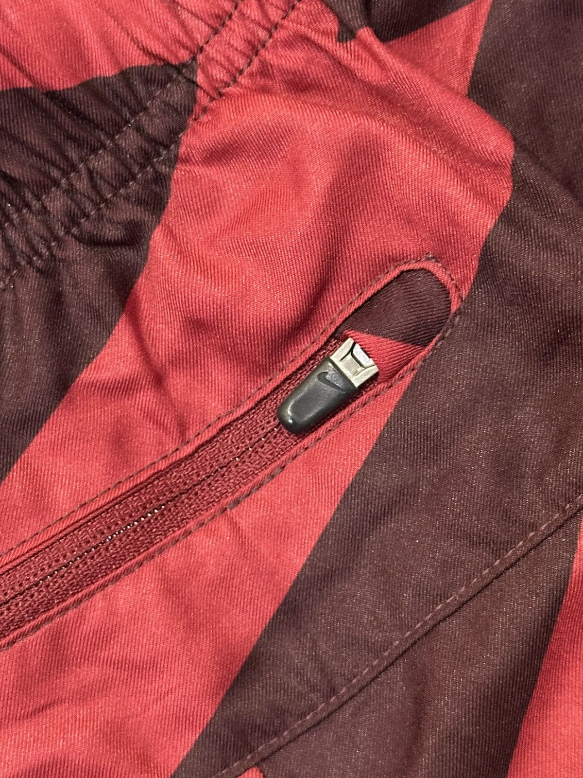 Nike Nike Running Dri-FIT shorts made of polyester. Size US 30 / EU 46 - 9 Thumbnail