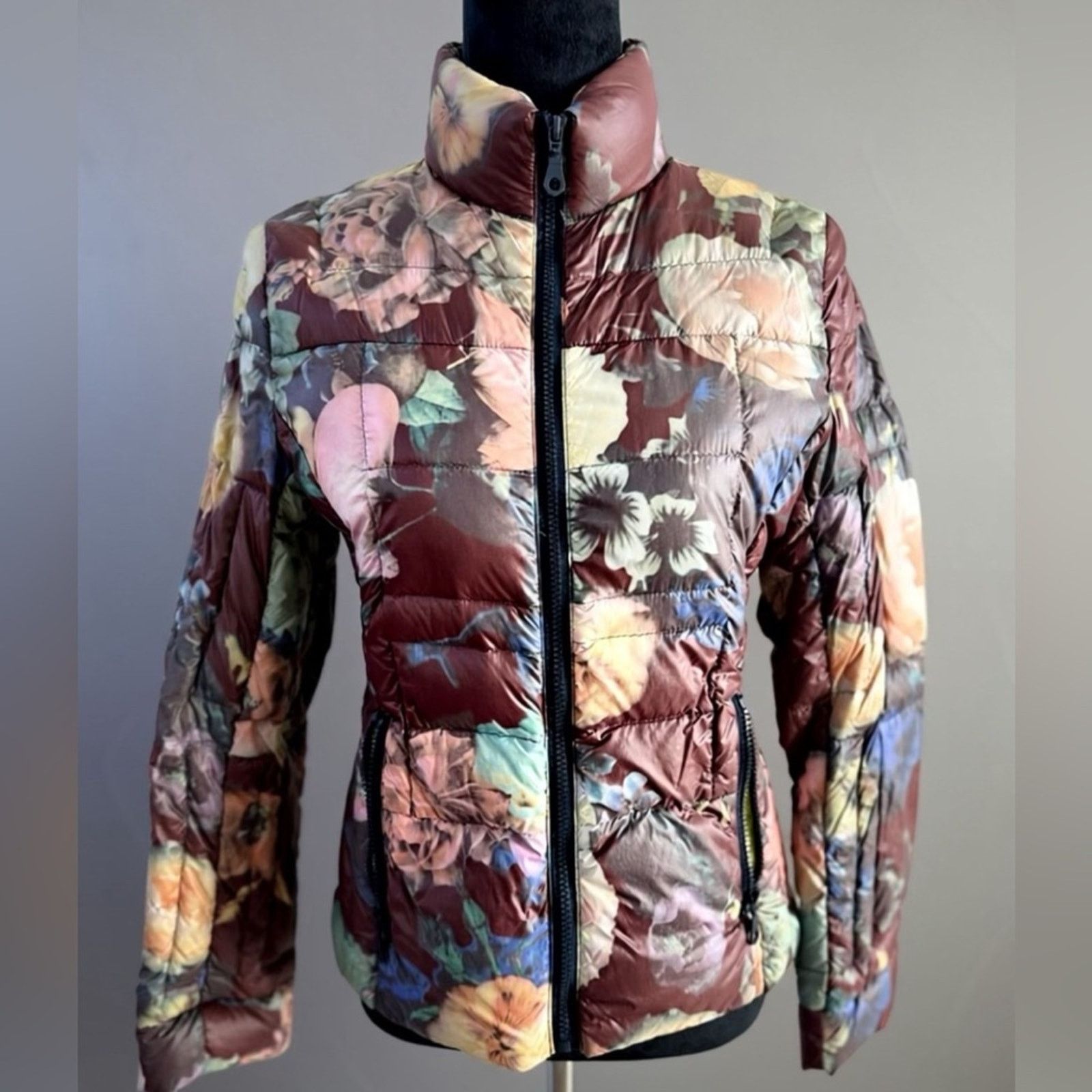 Other Y2K Lightweight 90% down filled Floral Women Puffer Jacket S Size M / US 6-8 / IT 42-44 - 2 Thumbnail