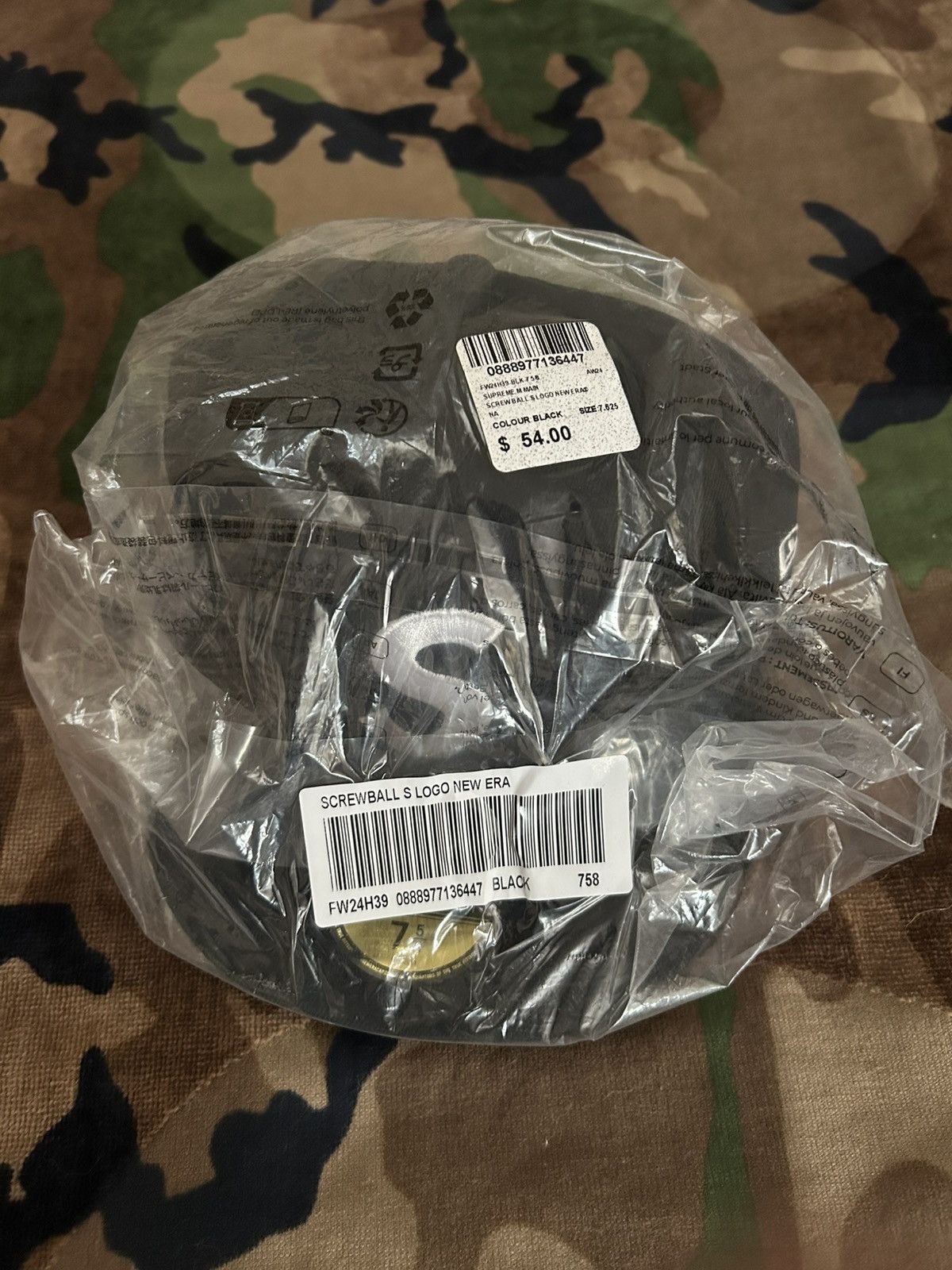 New Era × Supreme Supreme Screw Ball S Logo New Era Fitted Black 7 5/8 FW24 Size ONE SIZE - 4 Thumbnail