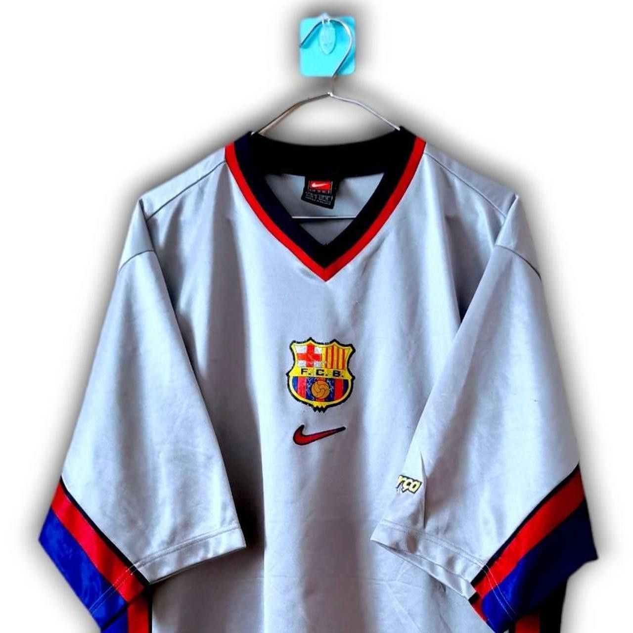 Nike Fc Barcelona Spain 1999 2000 2001 Away Shirt Jersey Jersey Size US L / EU 52-54 / 3 - 1 Thumbnail