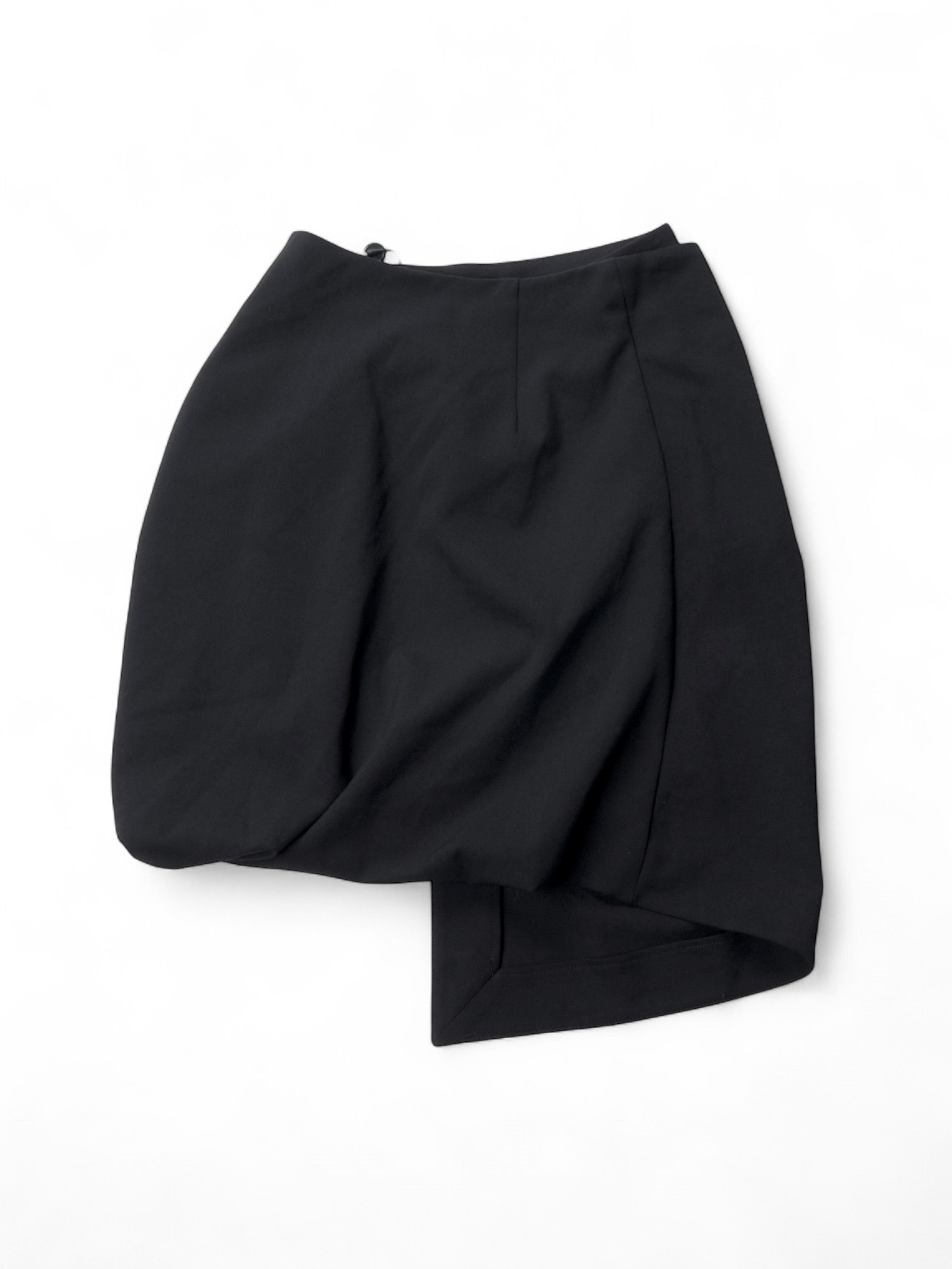 Alexander McQueen Alexander McQueen Asymmetric Black Mini Skirt US2 Size 26" / US 2 / IT 38 - 2 Thumbnail