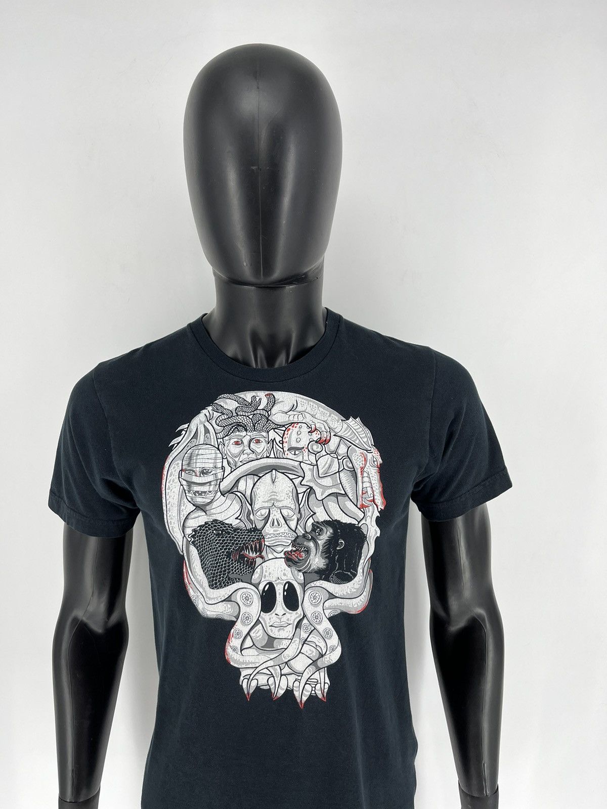 Band Tees Skulls Vintage Y2K Rock Metal Size S Black Humor Logo Size US S / EU 44-46 / 1 - 5 Thumbnail
