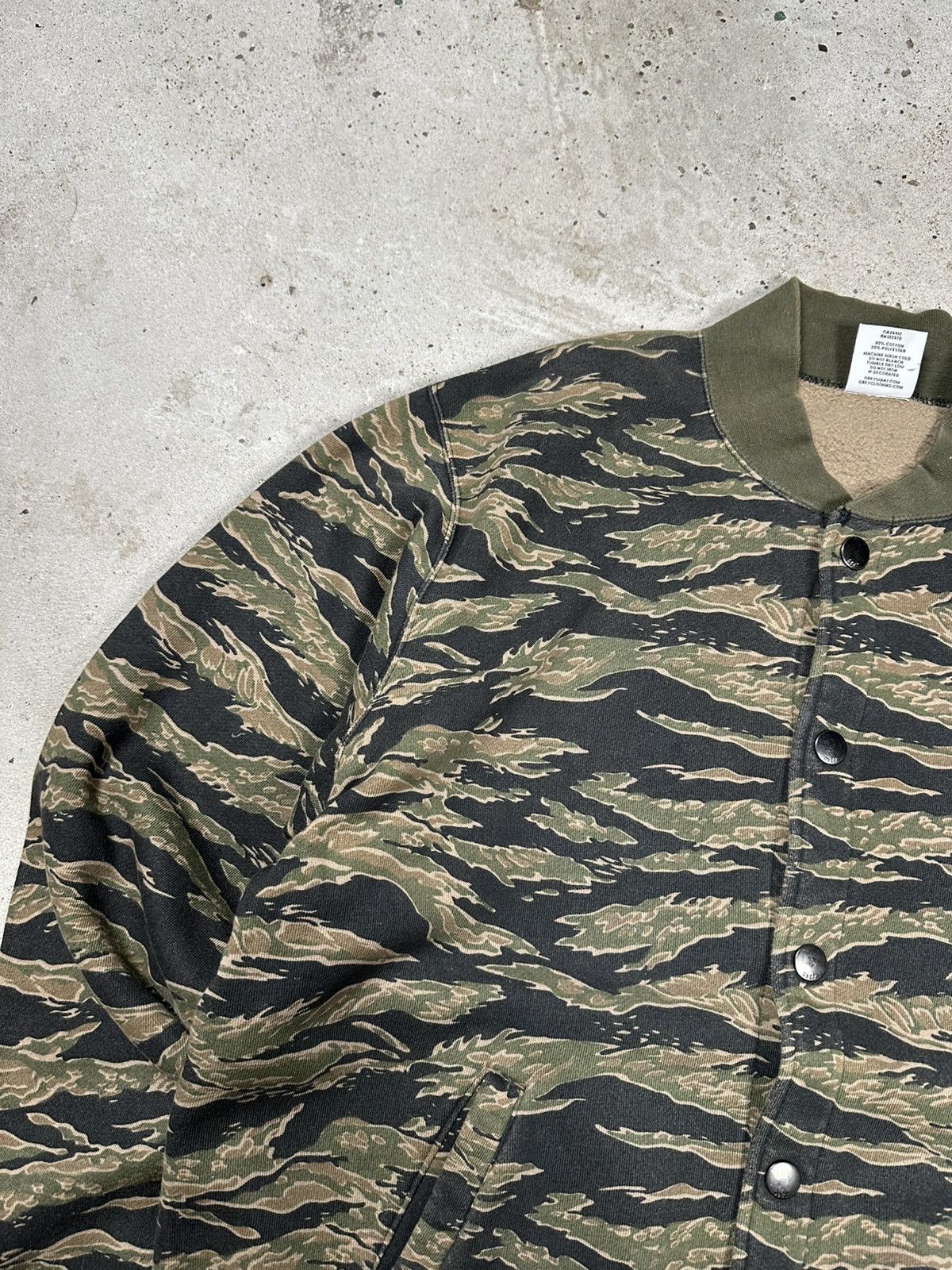 Obey × Vintage Obey Camo Realtree Varsity Style Sweatshirt Button Up Size US L / EU 52-54 / 3 - 8 Thumbnail