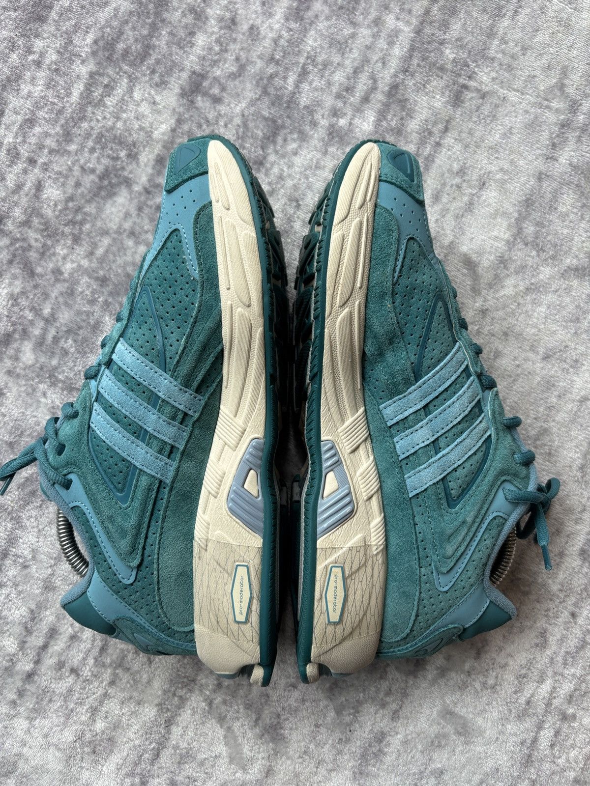 Adidas Adidas Originals Response CL turquoise Size US 8.5 / EU 41-42 - 7 Thumbnail