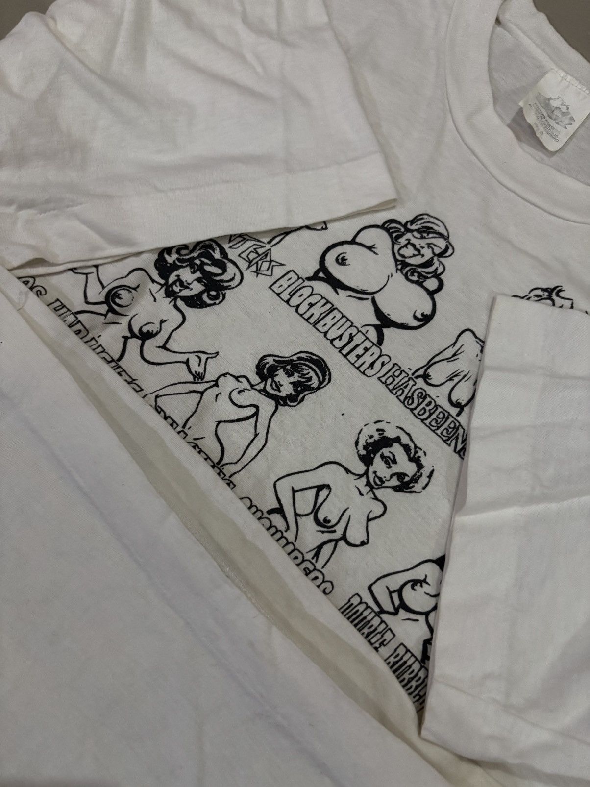 Other Vintage porn tee 🔥 Size US M / EU 48-50 / 2 - 4 Thumbnail