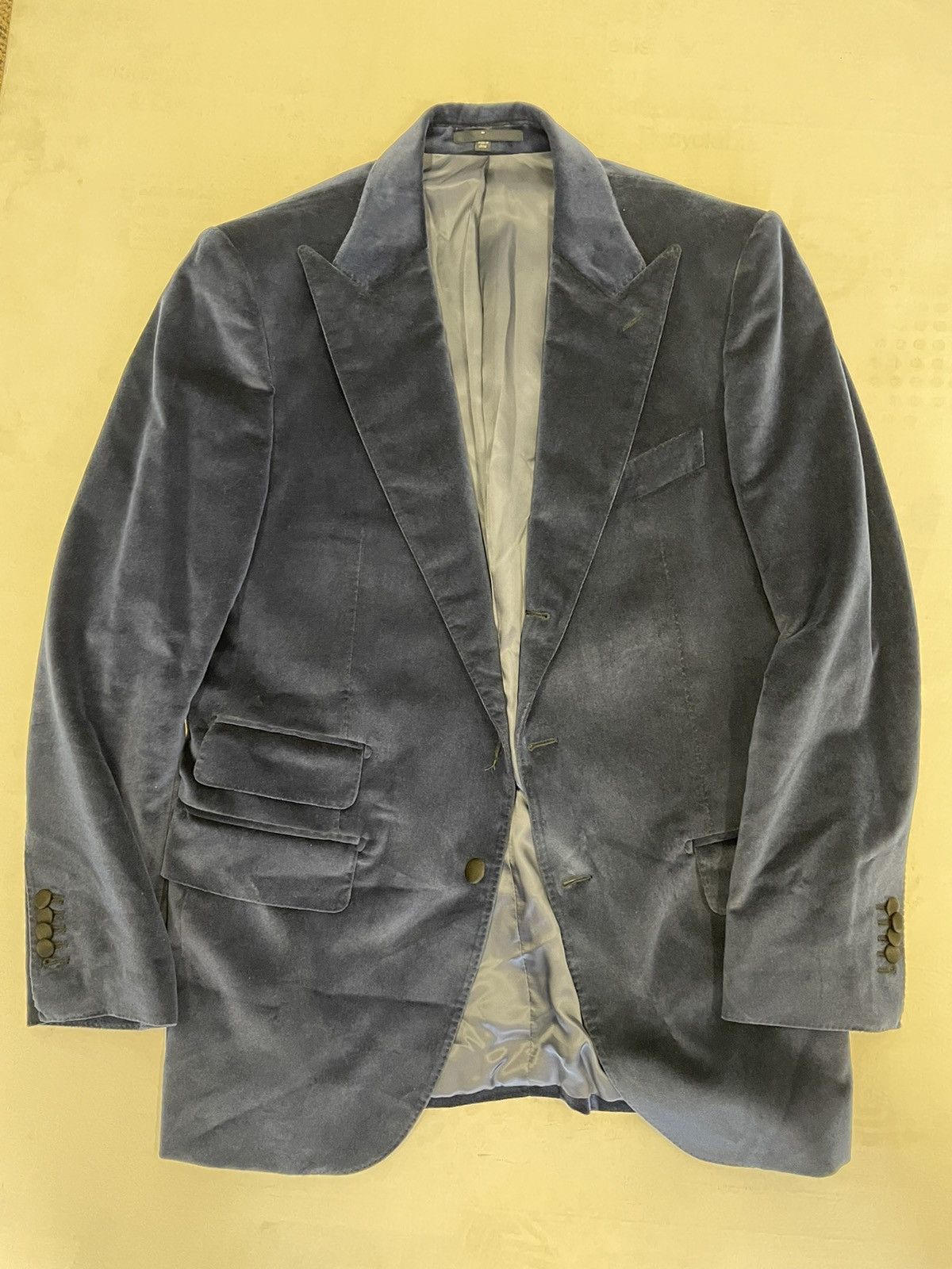 image of Suitsupply Cashmere Blend Velvet Washington Dinner Jacket in Blue, Men's (Size 42R)