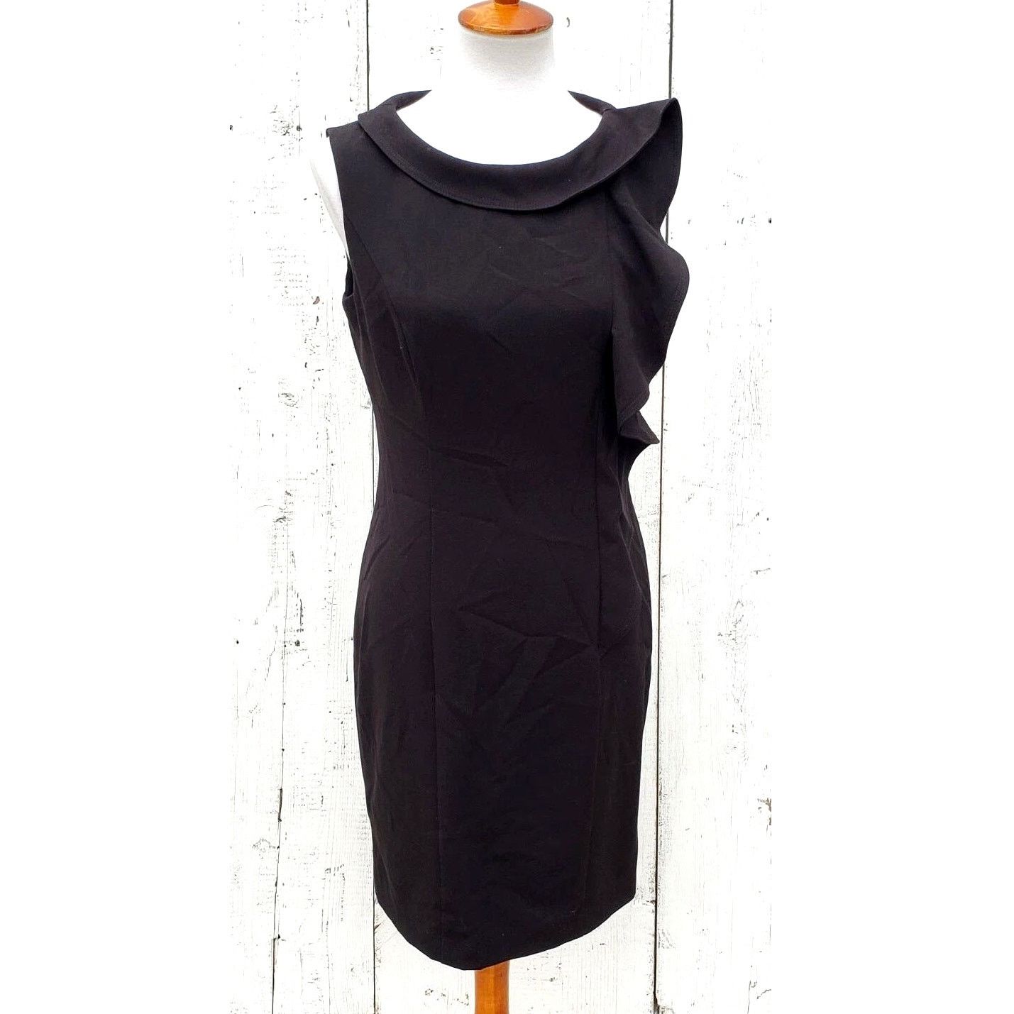 Calvin Klein Size 6 CALVIN KLEIN Sleeveless Knee Length LBD Sheath Dress Size M / US 6-8 / IT 42-44 - 4 Thumbnail