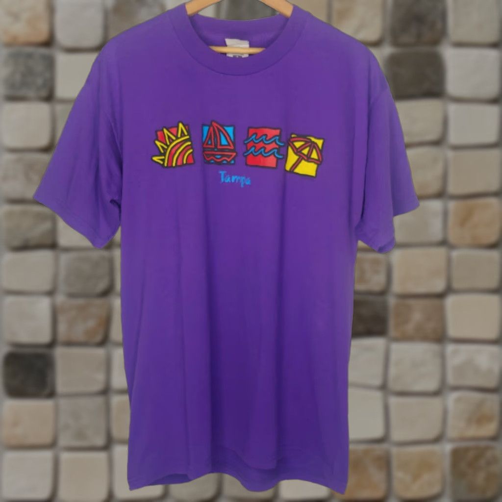 Fruit Of The Loom Tampa Florida Shirt L Purple Sailboat Beach Purple Retro Waves Vintage 1990s T-Shirt Men Short Sleeve Crew Neck Graphic Print Size US L / EU 52-54 / 3 - 1 Thumbnail