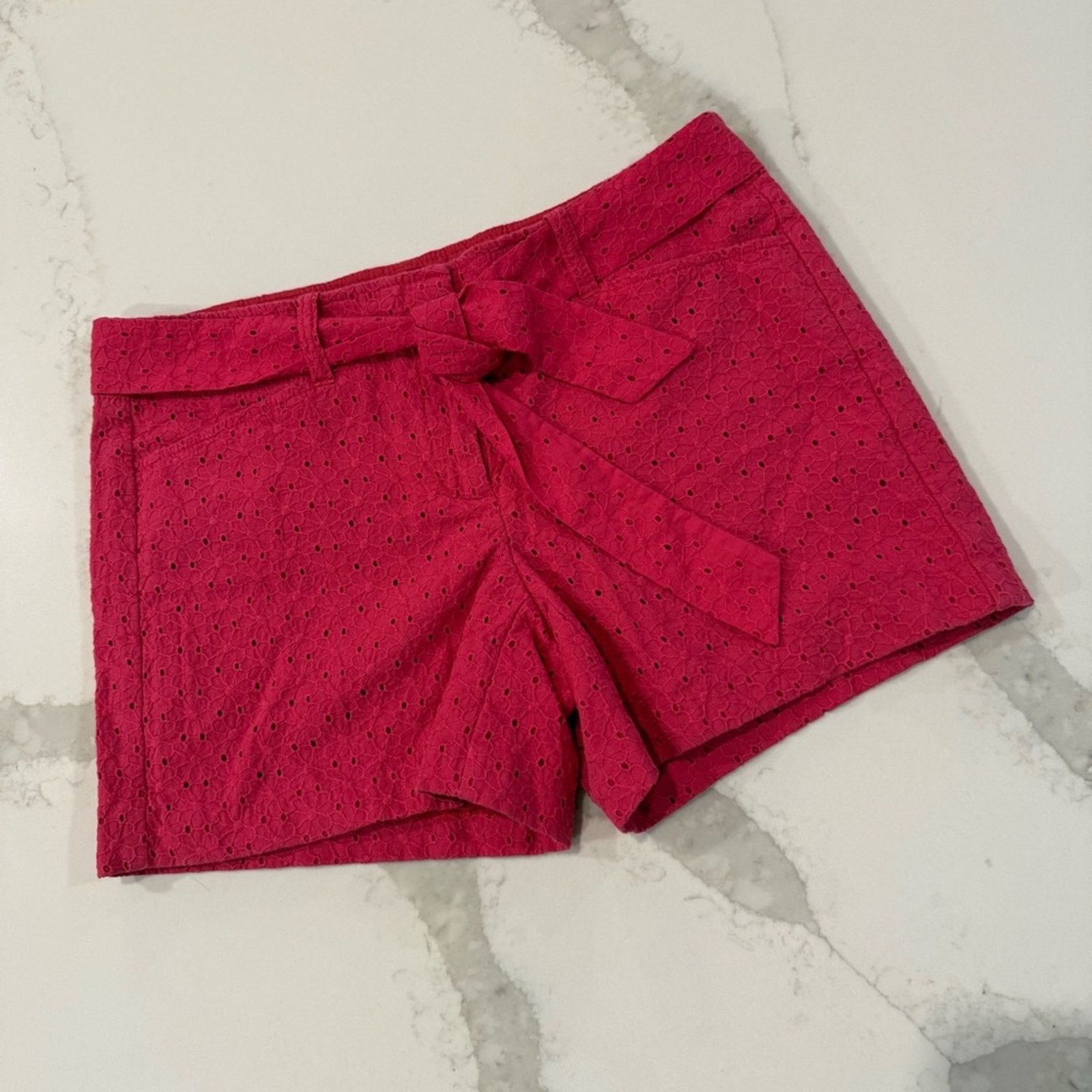 White House Black Market White House Black Market Tie Waist Eyelet Shorts Women’s 4 Size 27" / US 4 / IT 40 - 1 Thumbnail