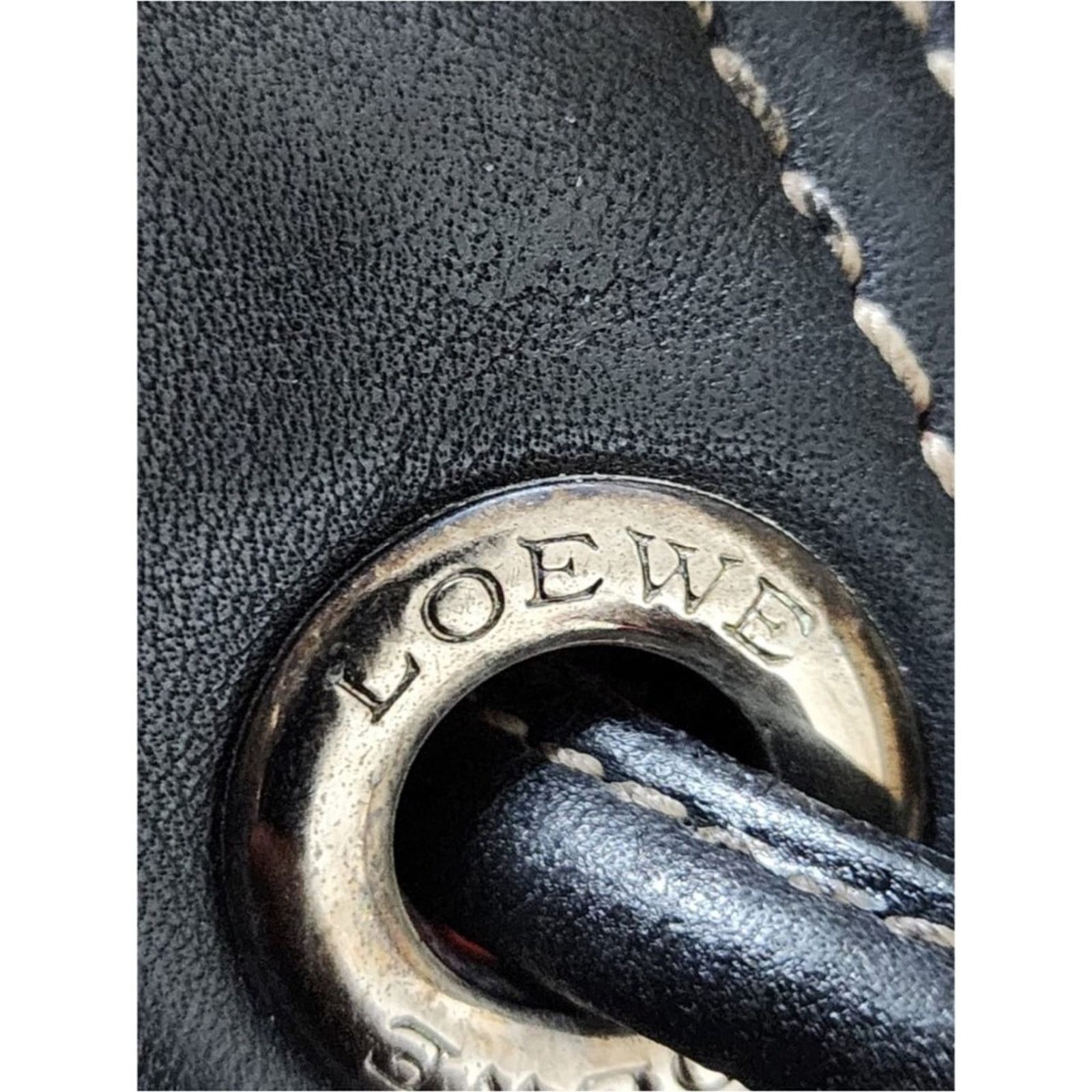 Loewe Authentic Loewe Anagram Love Logo Shoulder Bag Black Size ONE SIZE - 9 Thumbnail