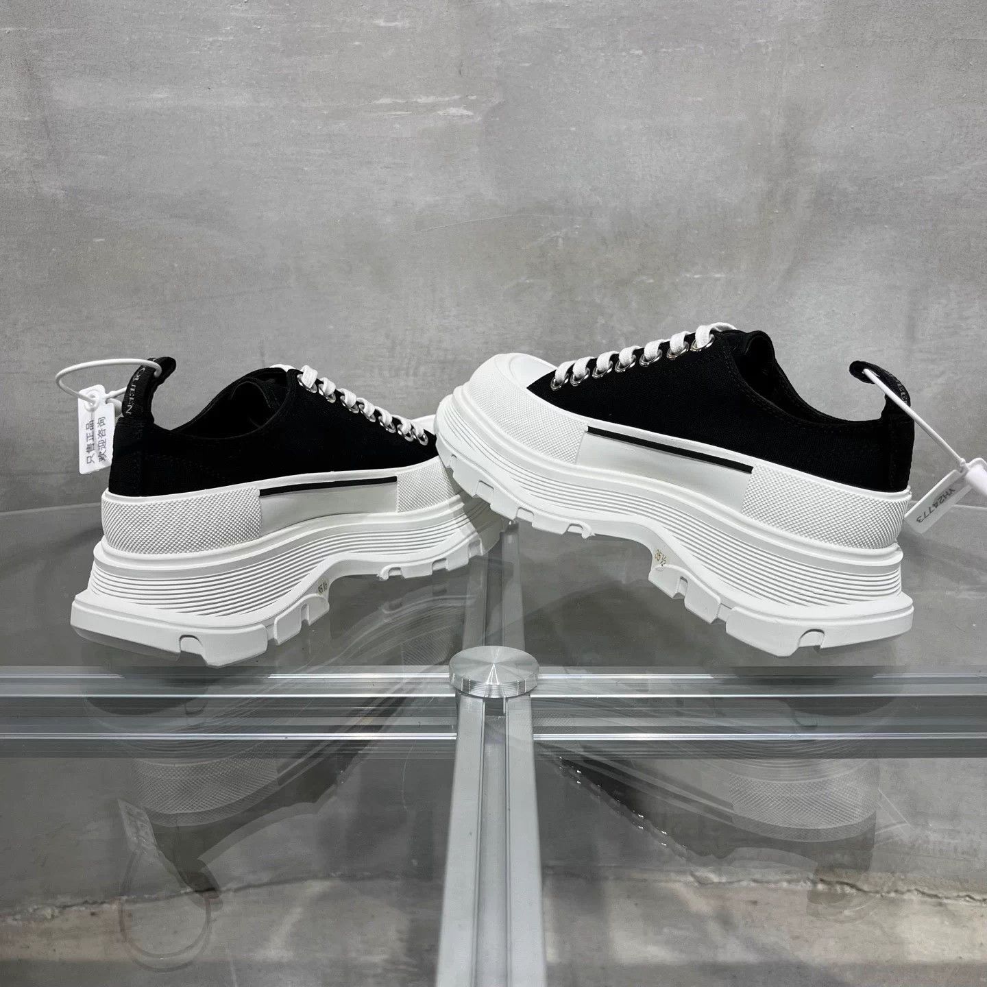 Alexander McQueen AMQ black white Martin boots 35.5 new tried Size US 5.5 / IT 35.5 - 5 Thumbnail