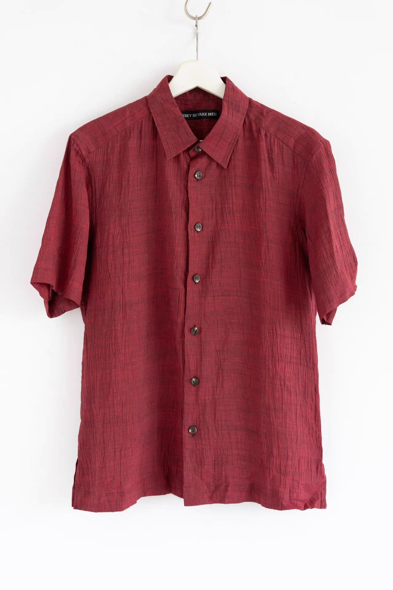 Issey Miyake Issey Miyake Men 19ss Pleated Texture Linen Shirt K4 Size US S / EU 44-46 / 1 - 1 Thumbnail
