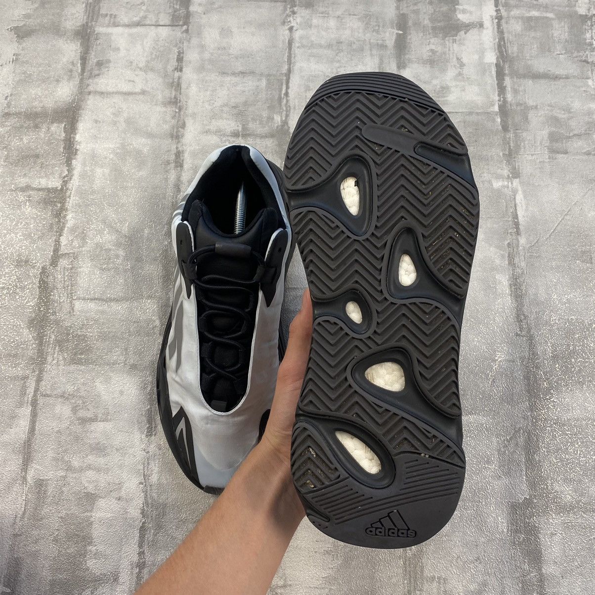 Adidas Adidas Yeezy Boost 700 MNVN Blue Tint 9.5 Us Size US 9.5 / EU 42-43 - 4 Thumbnail