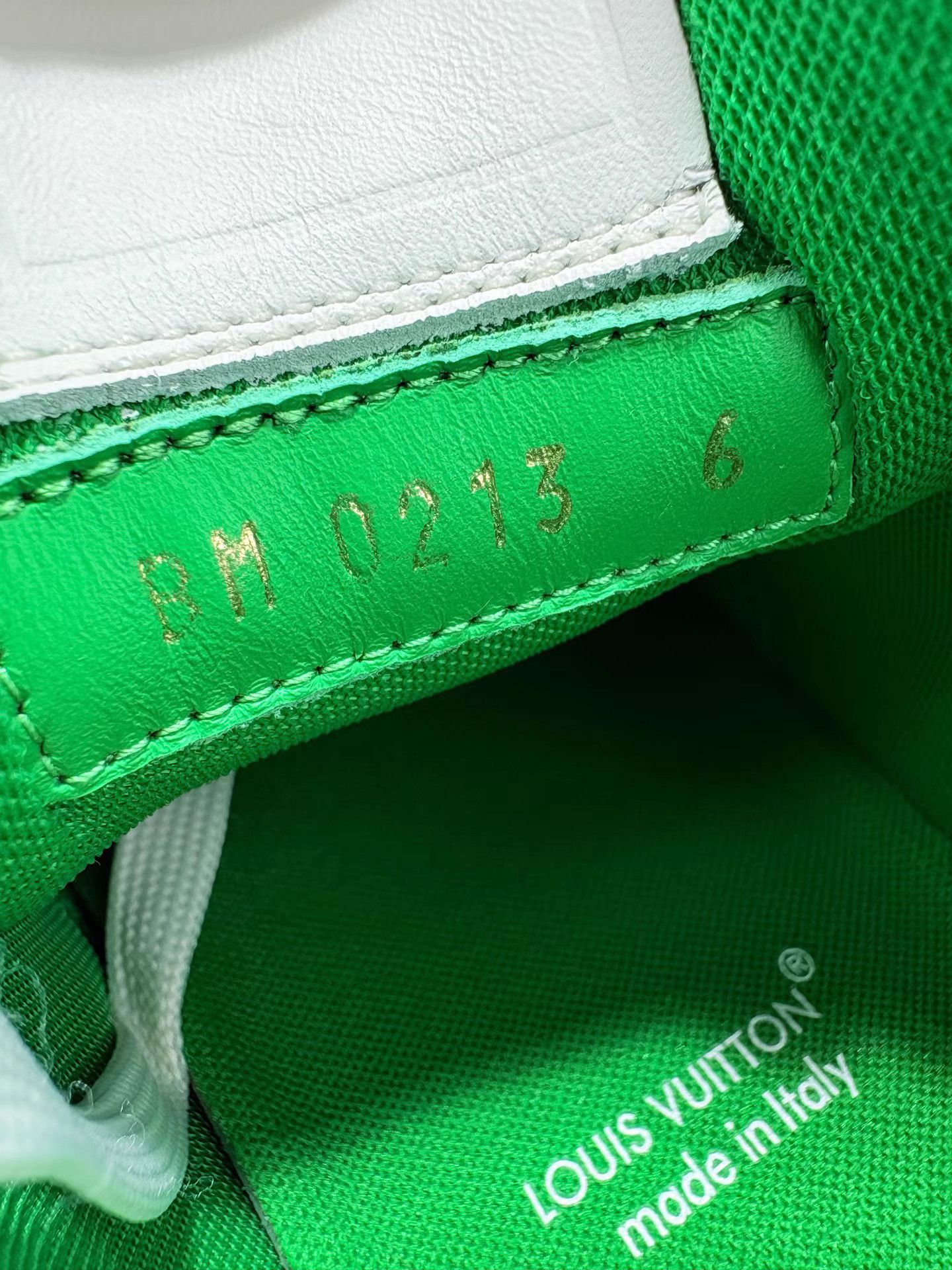 Louis Vuitton LOUIS VUITTON LV TRAINER White & Green Sneakers Size US 7 / EU 40 - 6 Thumbnail