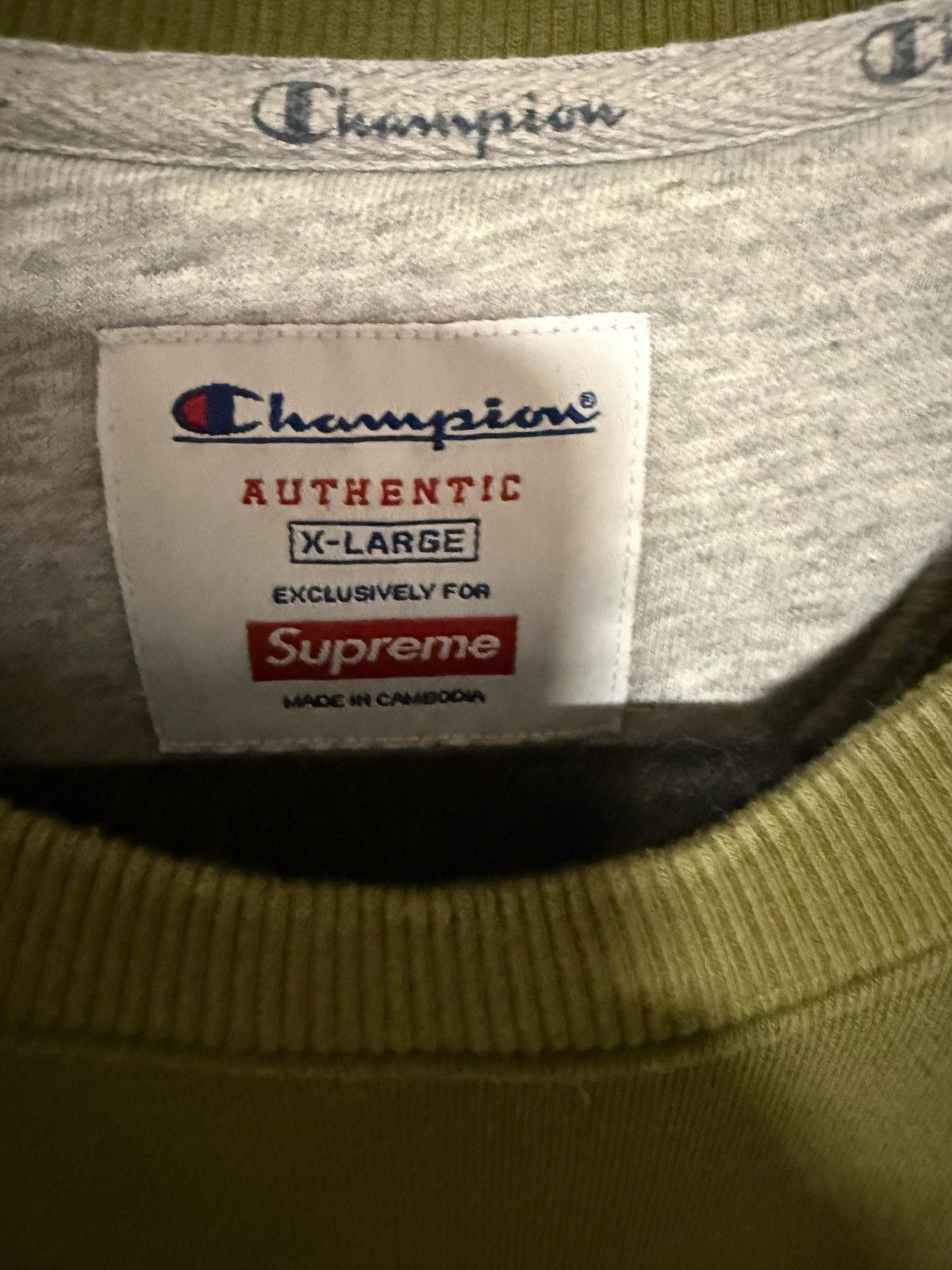 Champion × Supreme Metallic Logo Crewneck Size US XL / EU 56 / 4 - 2 Thumbnail