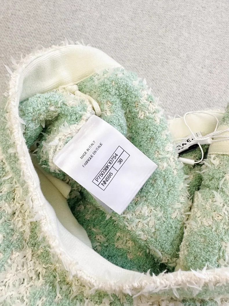 Chanel Chanel 23S Spring and Summer Size 38 Mint Green Plaid Skir Size 25" / US 0 / IT 36 - 5 Thumbnail