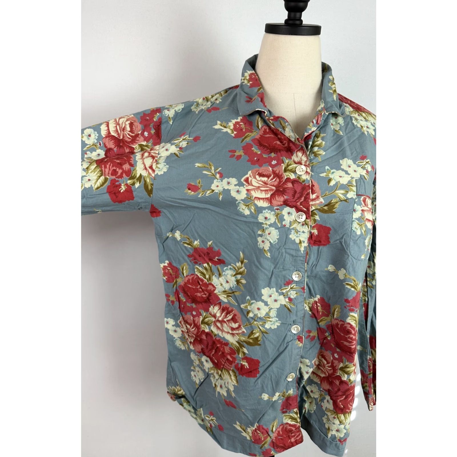 Vintage The Chandler Collection Pajama Top M Womens Dusty Blue Floral Cotton Button Front Long Sleeve Size M / US 6-8 / IT 42-44 - 4 Thumbnail