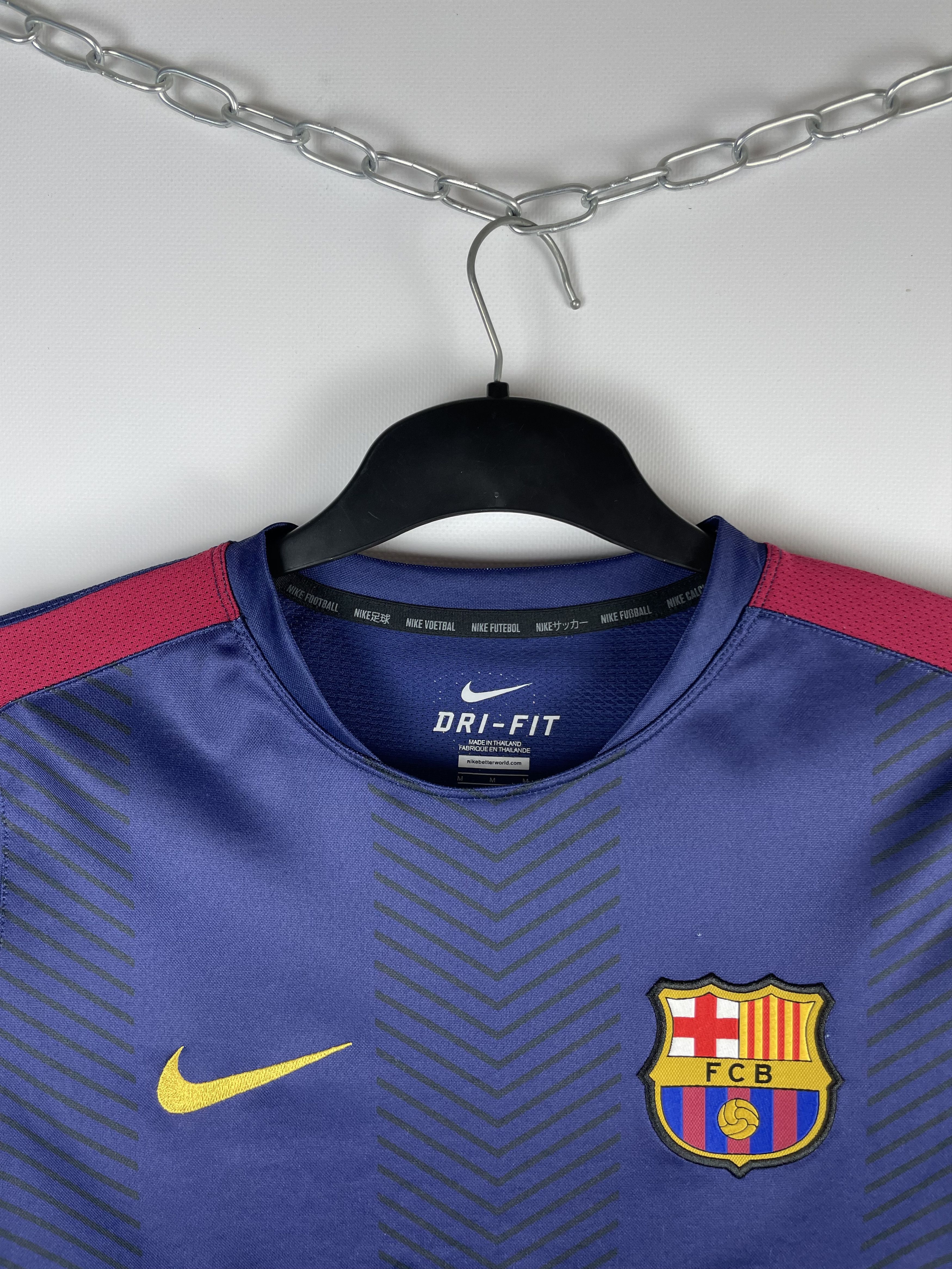 Nike Vintage Nike FC Barcelona T-shirt soccer jersey Size US M / EU 48-50 / 2 - 4 Thumbnail