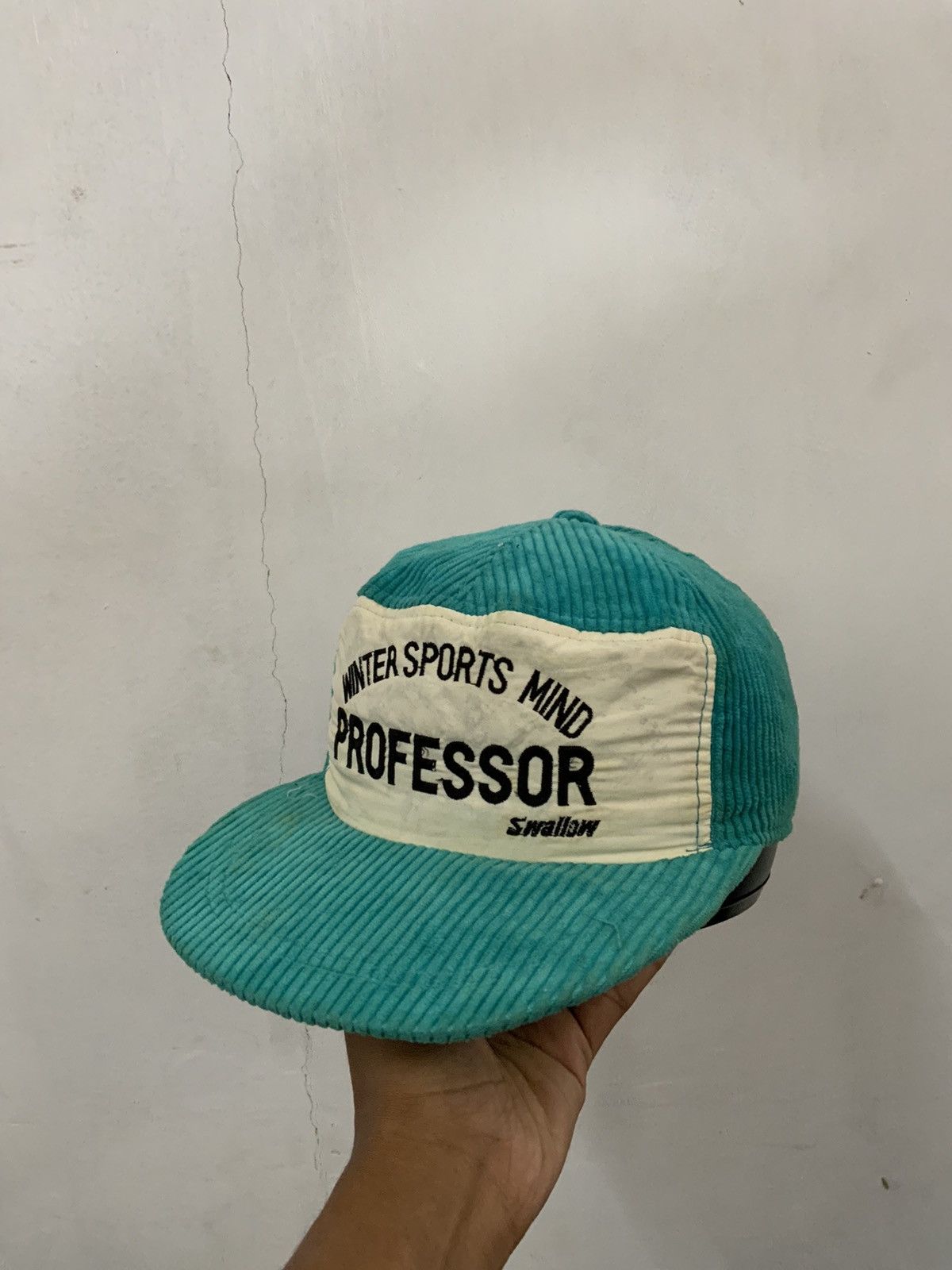 Vintage Vintage Winter Sport Mind Swallow Corduroi Archive Ski Hat Size ONE SIZE - 1 Thumbnail