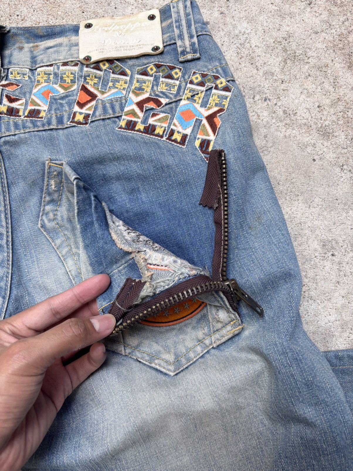 Le Grande Bleu (L.G.B.) RED PEPPER Indian Boot Cut Flared Jeans Denim Size 33 Size US 33 - 10 Thumbnail