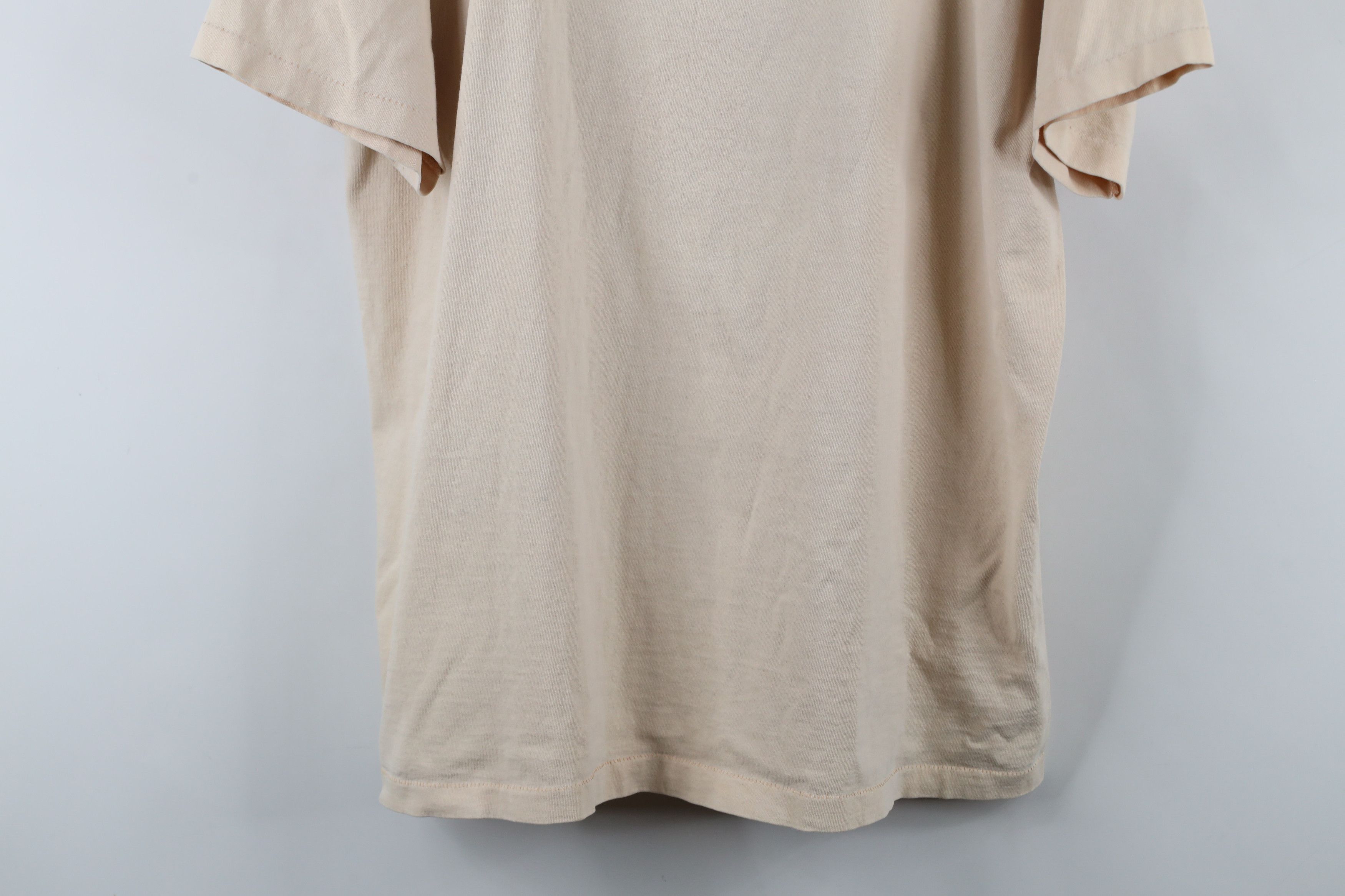 Vintage Vintage 90s Streetwear Maui Hawaii Pineapple T-Shirt USA Size US L / EU 52-54 / 3 - 3 Thumbnail