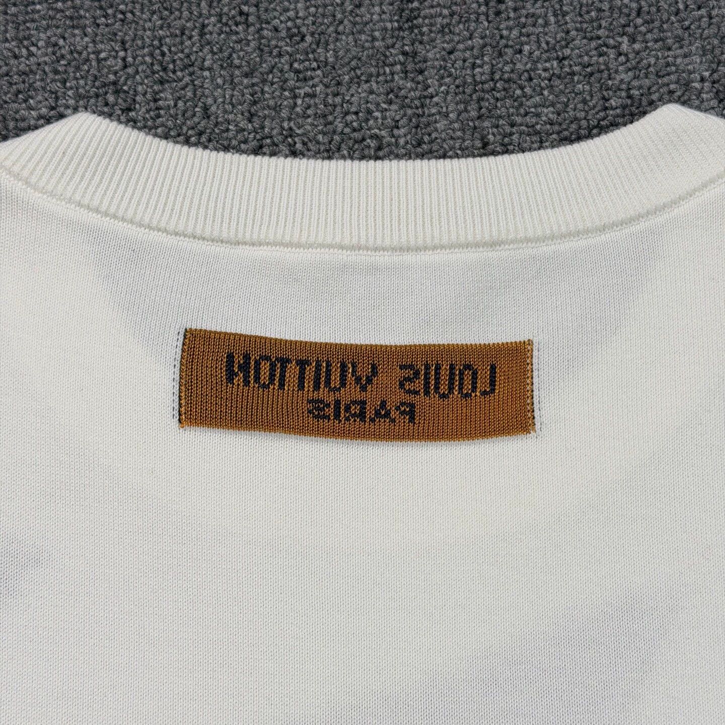 Louis Vuitton LV Cartoon Plane Knit Tee L Size US L / EU 52-54 / 3 - 8 Thumbnail
