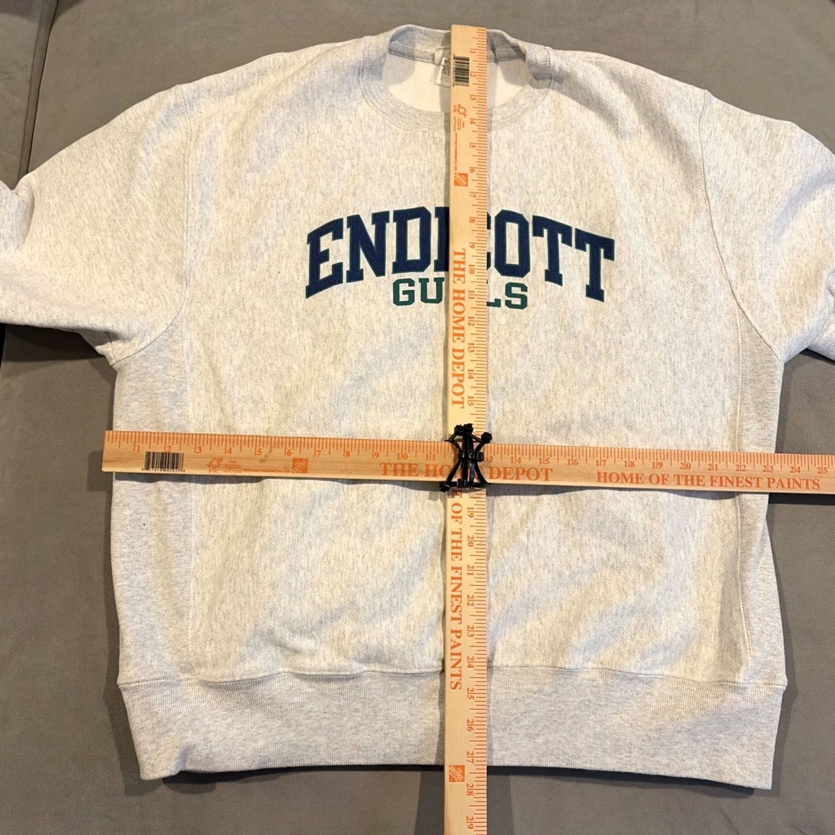 Champion VINTAGE Champion Reverse Weave Endicott College Gulls Crewneck Sweatshirt L Size US L / EU 52-54 / 3 - 4 Thumbnail
