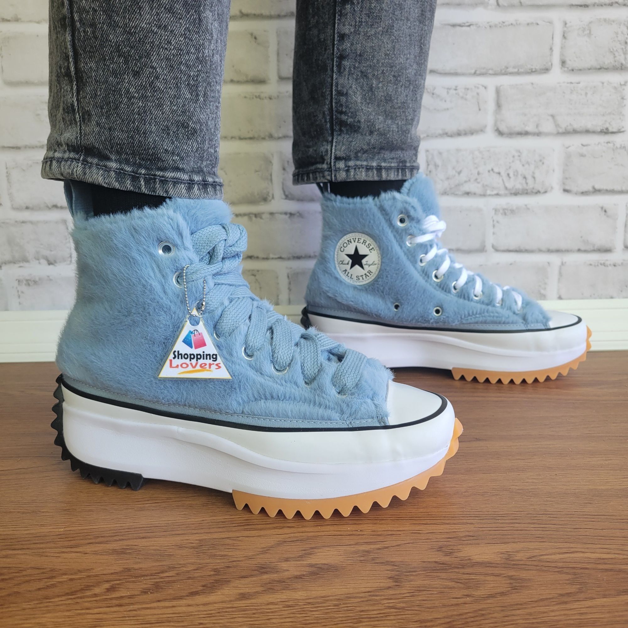 Converse ❤️Converse Run Star Hike Hi Platform Faux Fur 8 Women Shoes Size US 8 / IT 38 - 3 Thumbnail