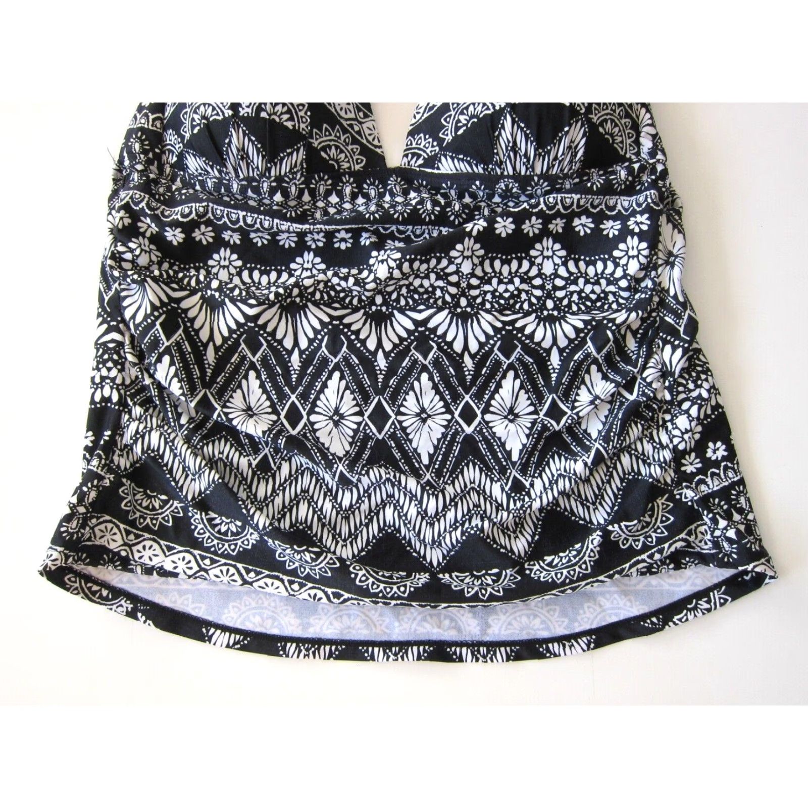 Swims St Johns Bay Black White Floral Paisley Halter Swim Tankini Top 14 Womens Swimsuit Size XL / US 12-14 / IT 48-50 - 4 Thumbnail
